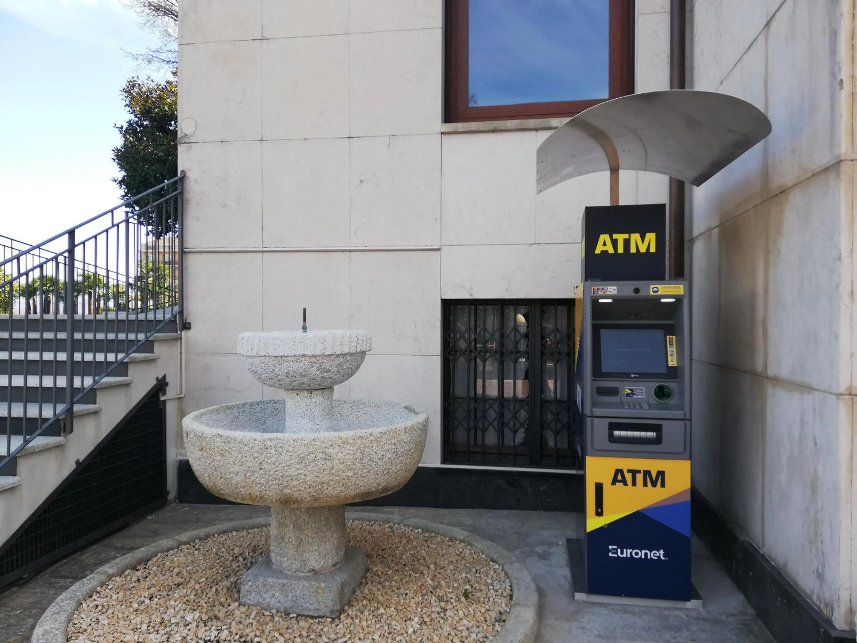 ATM in Hotel La Fontana