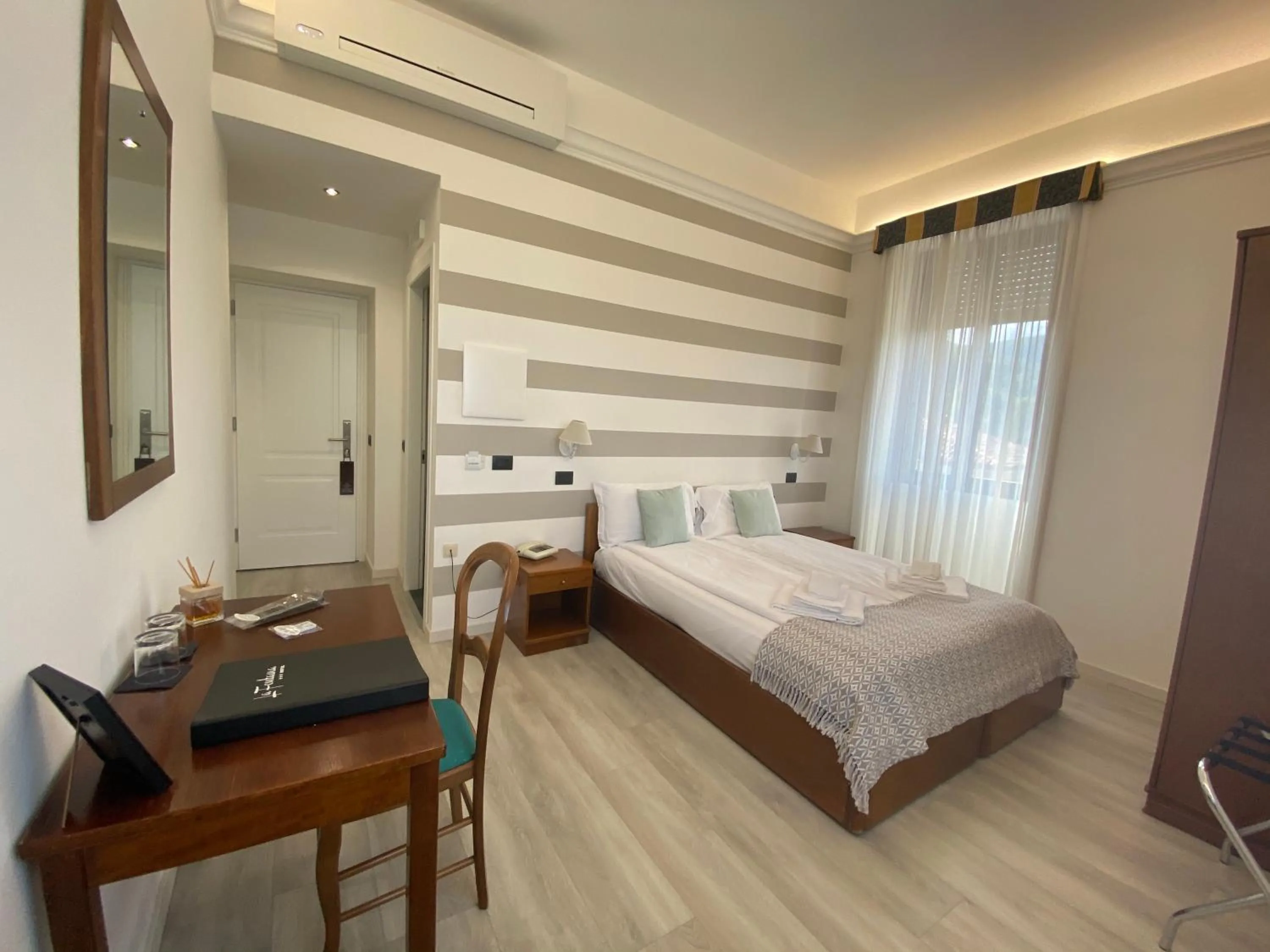 Bed in Hotel La Fontana