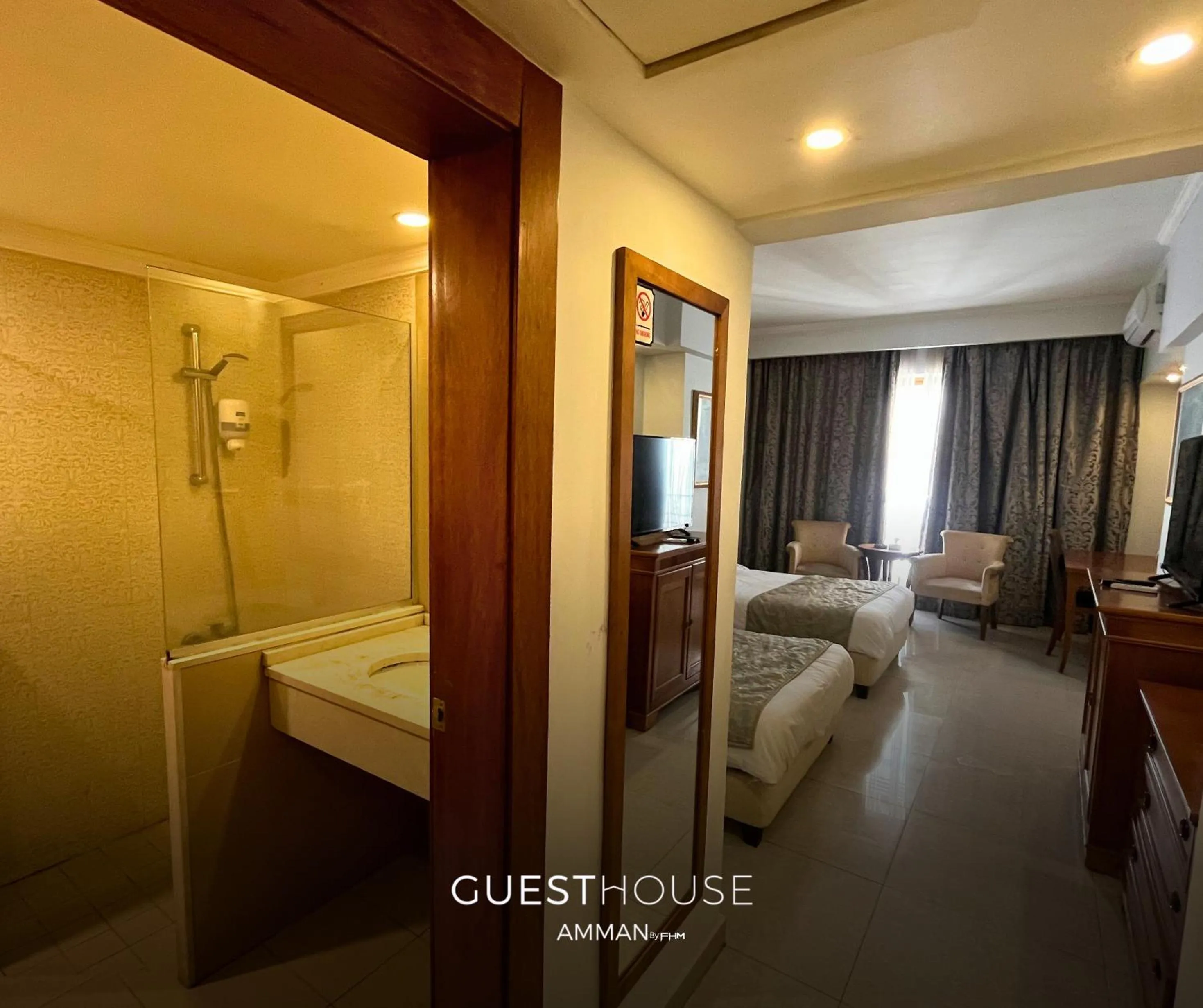 Bathroom, Bed in Guest House Hotel Amman by FHM
