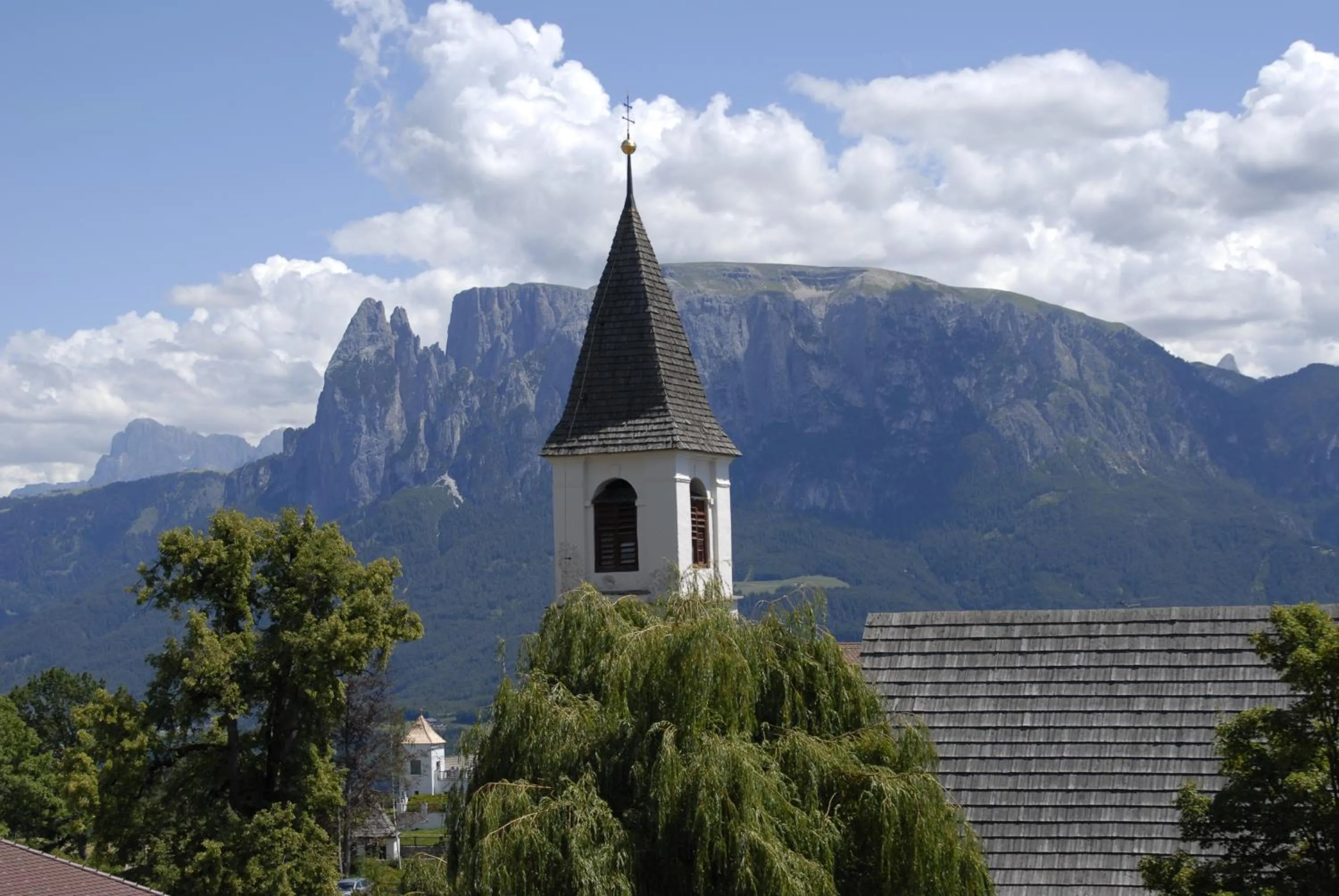Hotel Dolomiten