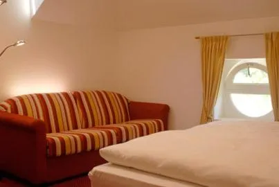 Bed in Hotel Dolomiten