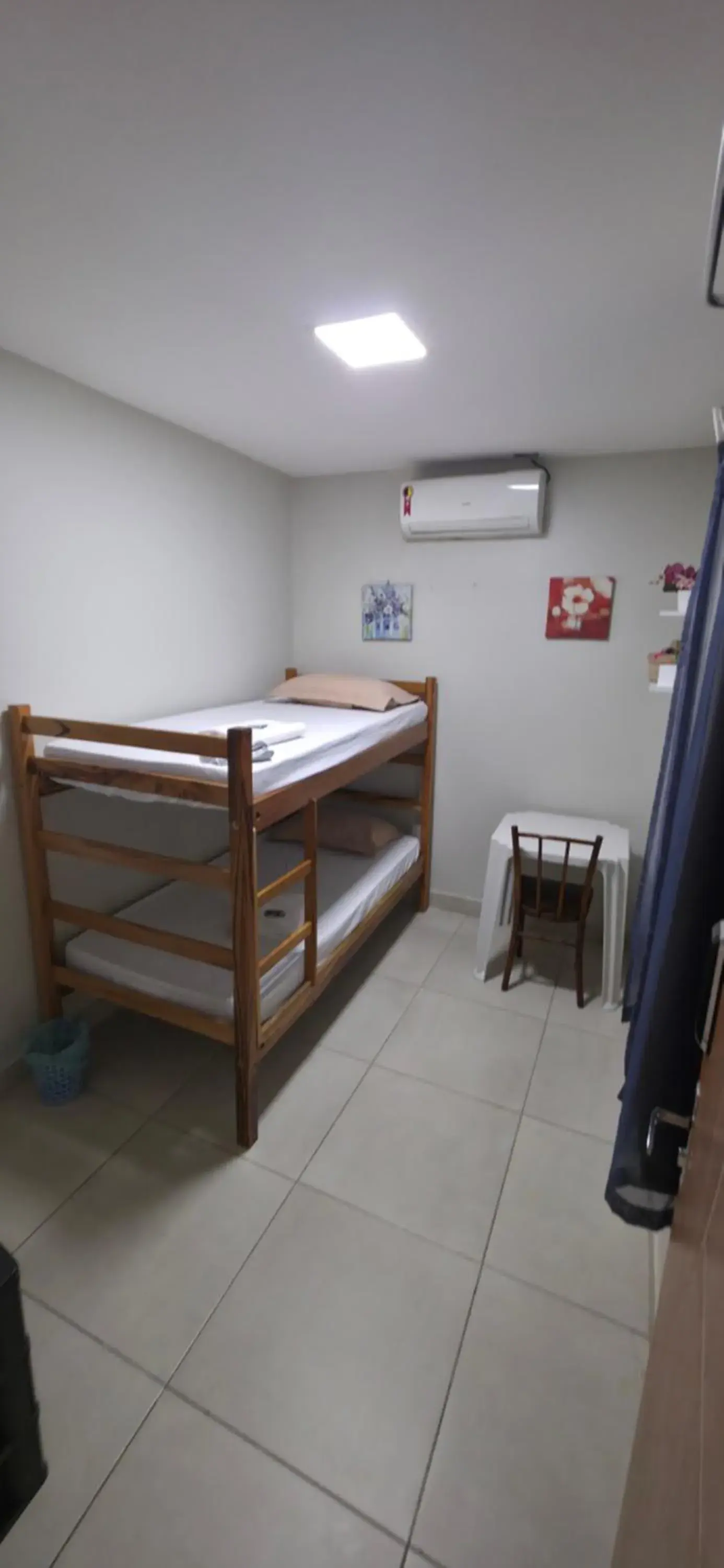 Standard Double Room with Shared Bathroom in Hangar House Standard Double Room with Shared Bathroom in Hangar House