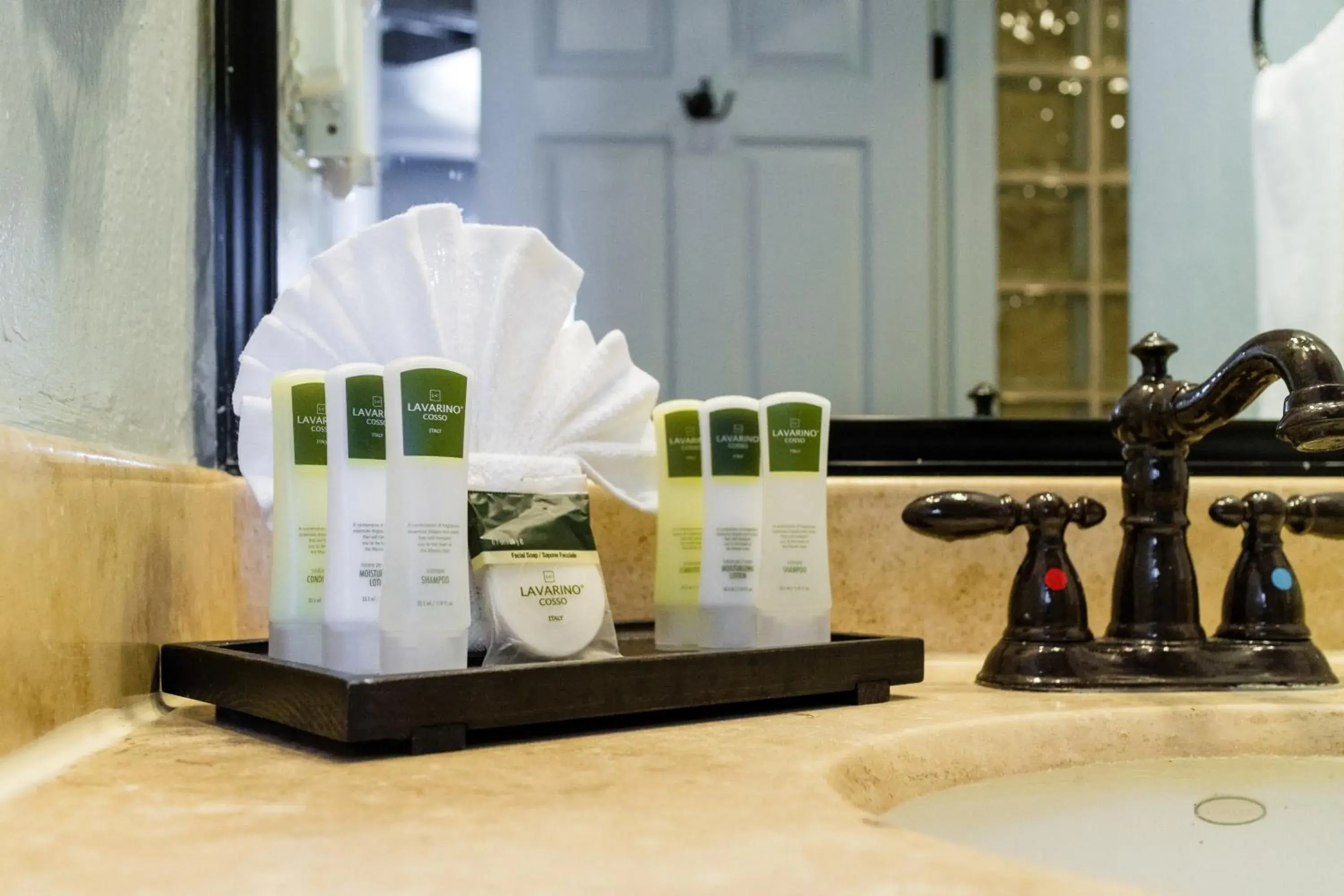 Bathroom in Peñasco del Sol Hotel Bathroom in Peñasco del Sol Hotel