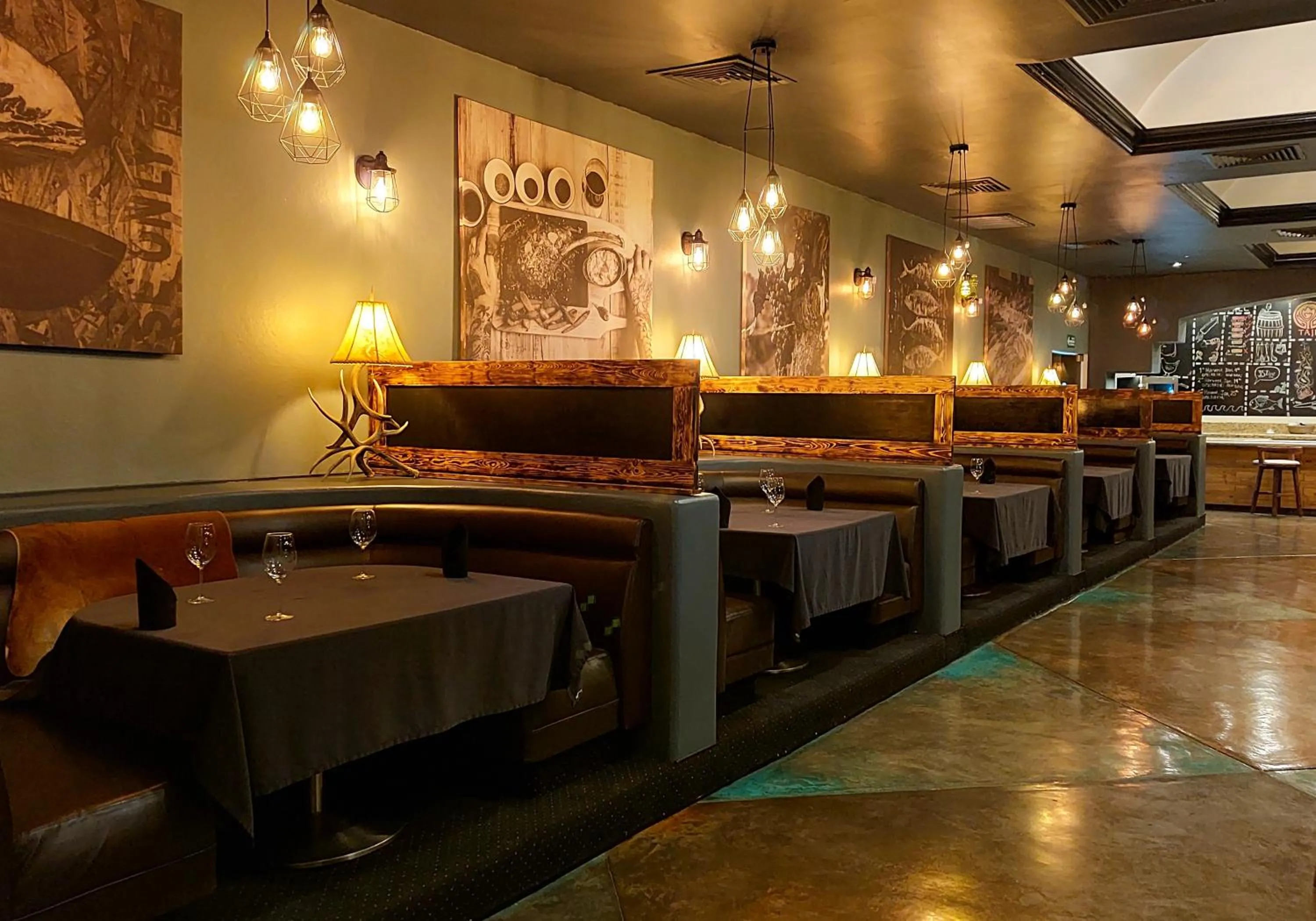 Restaurant/places to eat in Peñasco del Sol Hotel