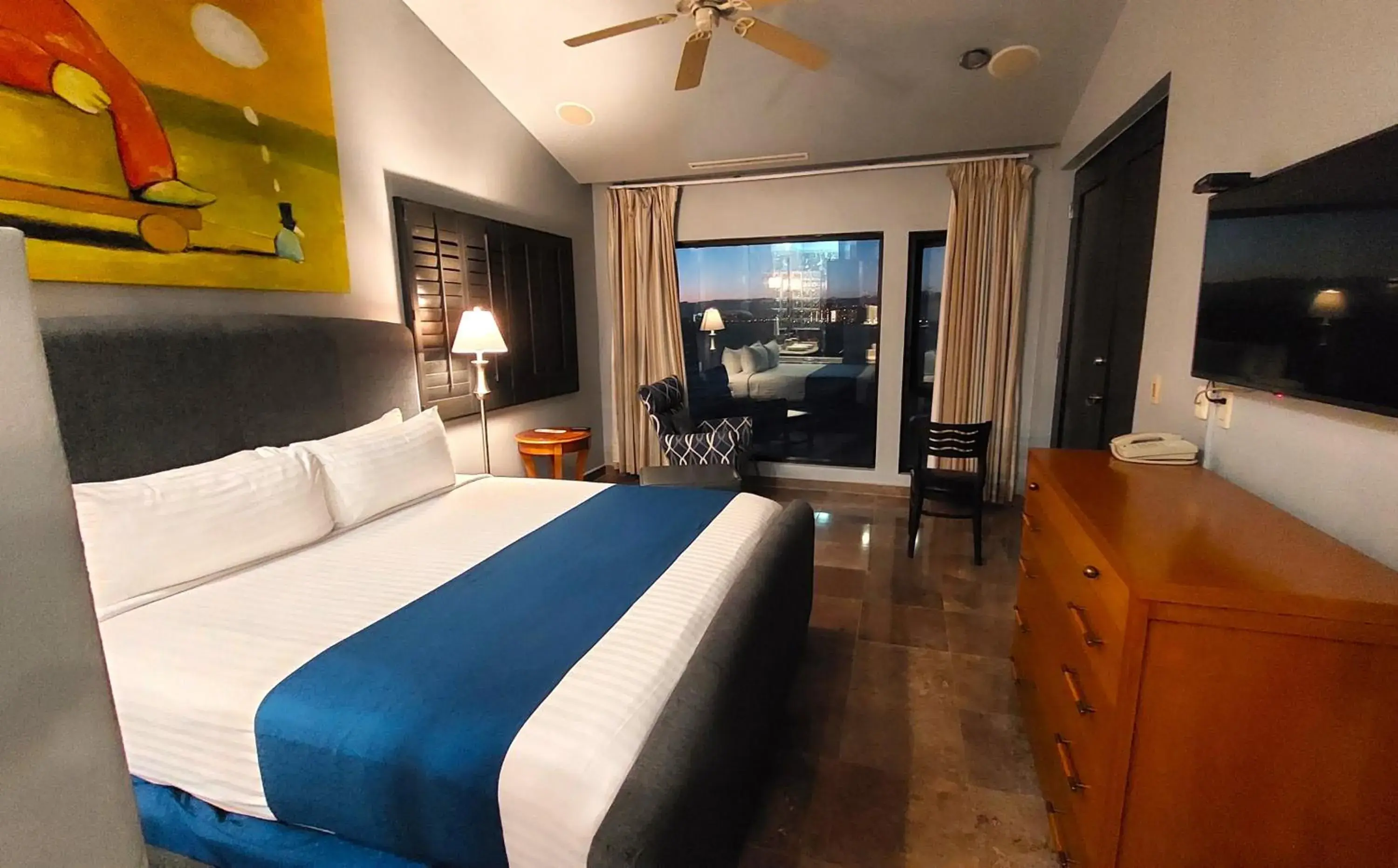 Photo of the whole room, Bed in Peñasco del Sol Hotel Photo of the whole room, Bed in Peñasco del Sol Hotel