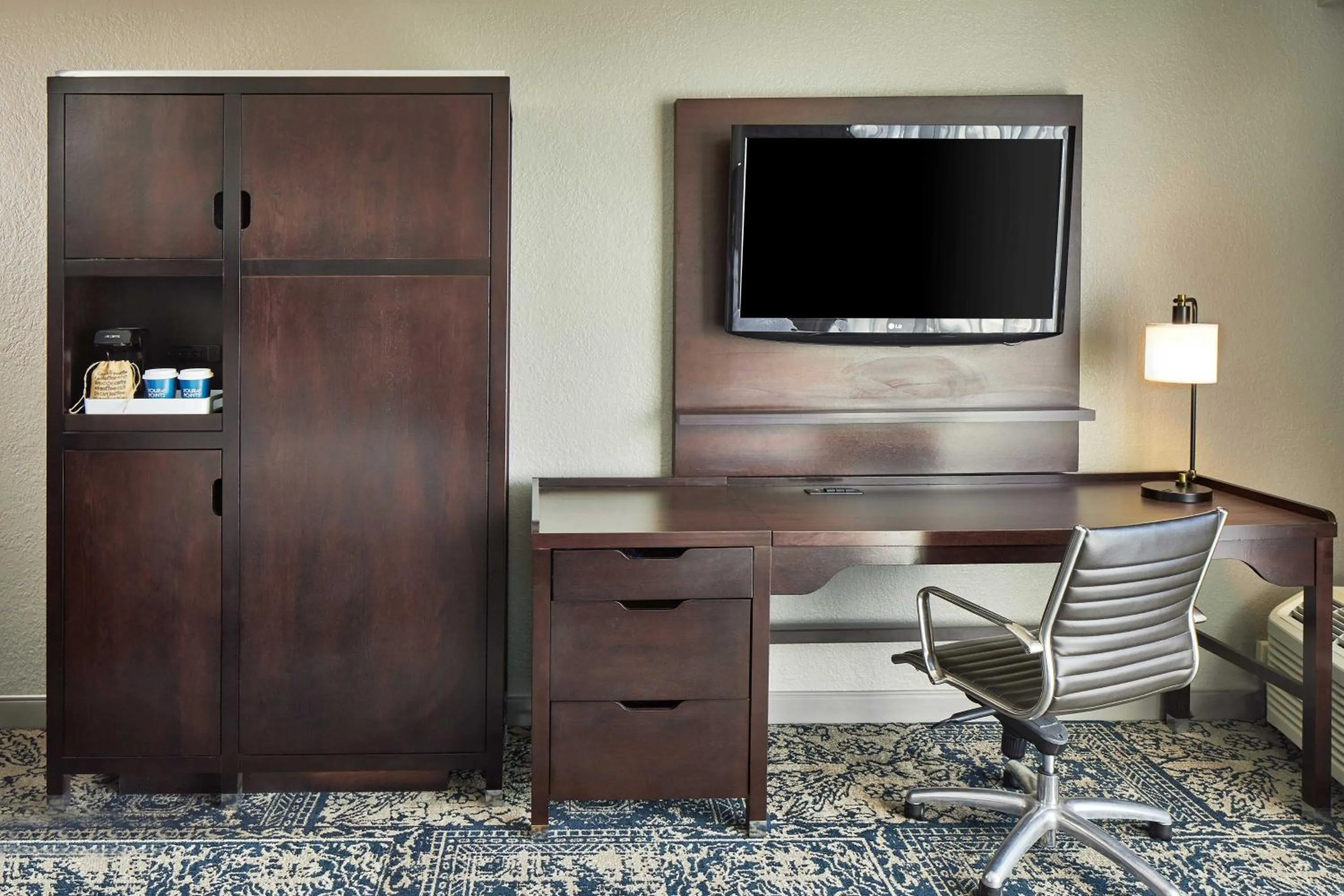 Photo of the whole room in Four Points by Sheraton Tallahassee Downtown