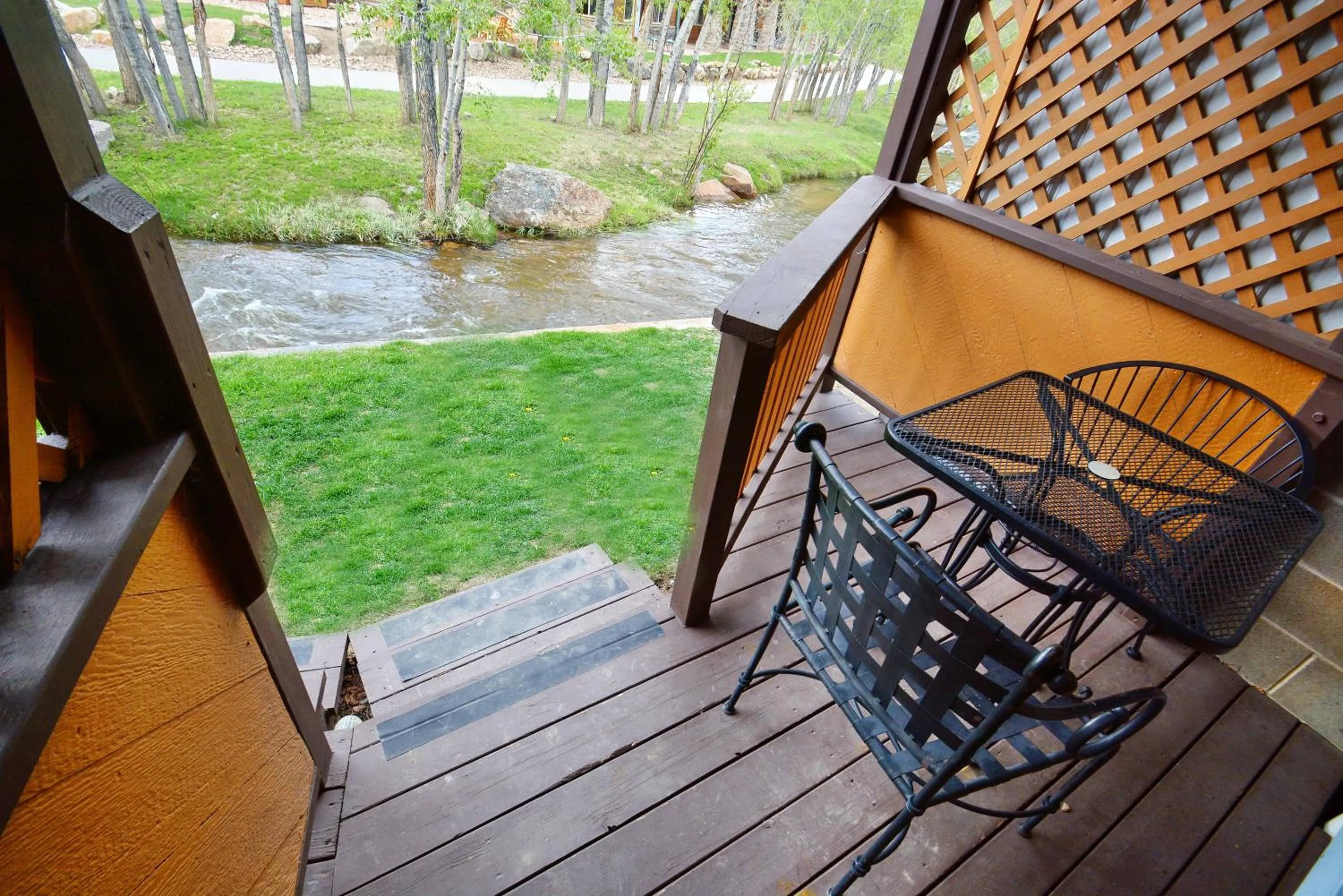 River view in Murphy's River Lodge