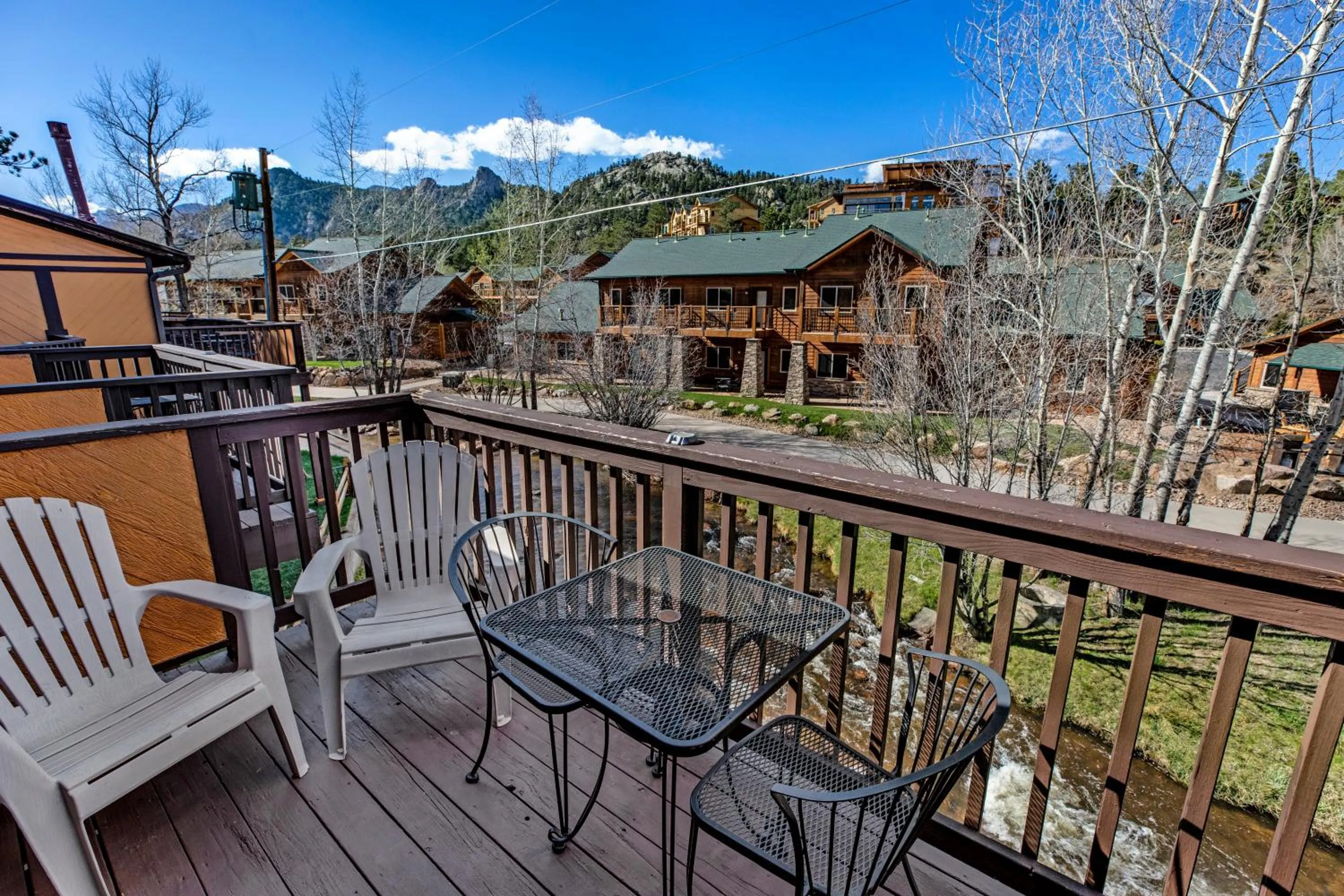 River view in Murphy's River Lodge