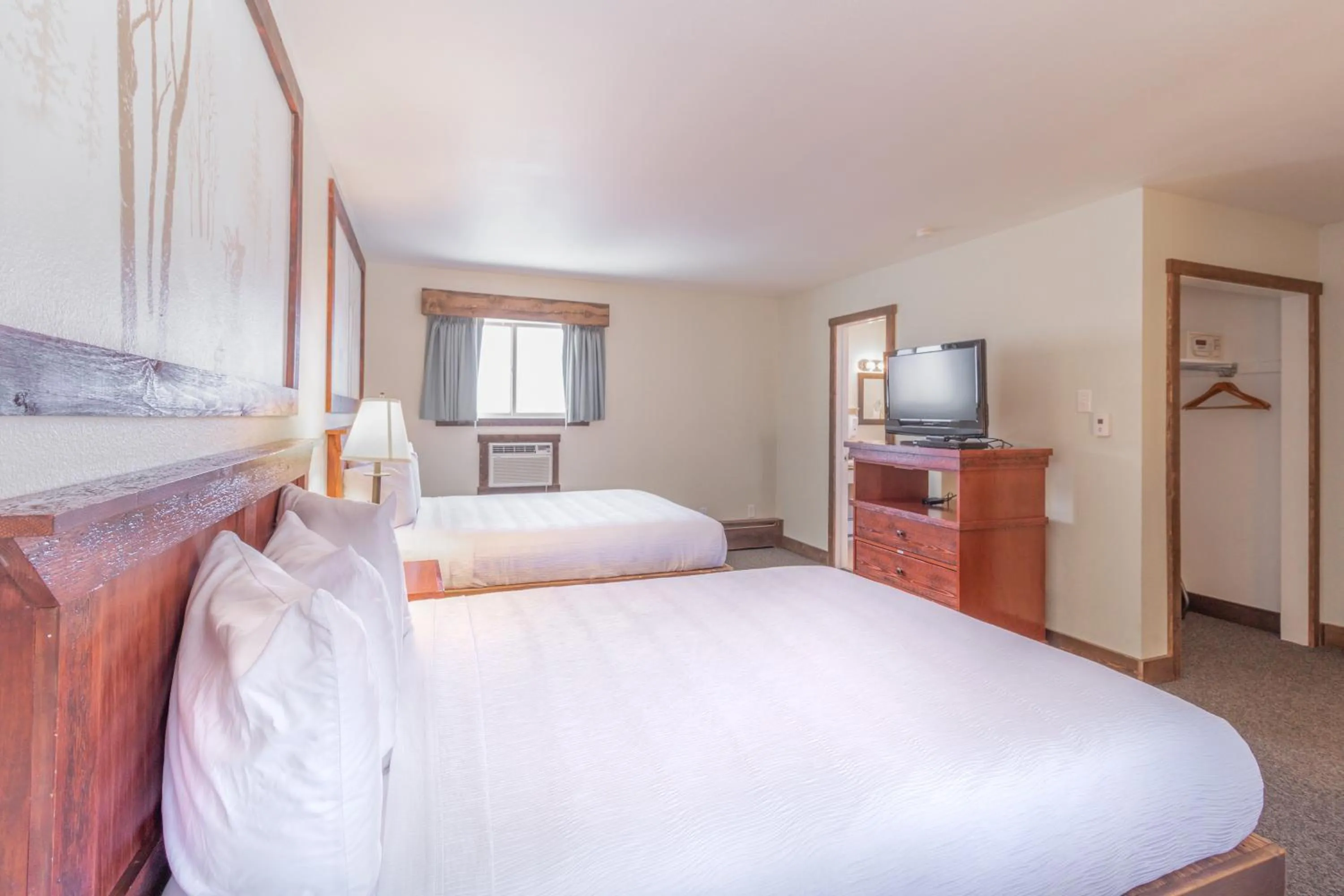 Bedroom, Bed in Murphy's River Lodge