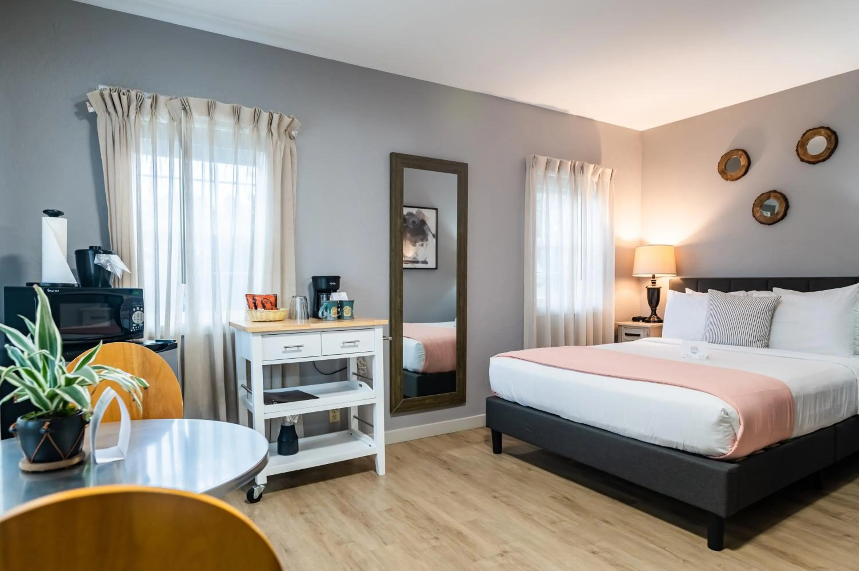 Bedroom, Bed in Inn at Haystack Rock