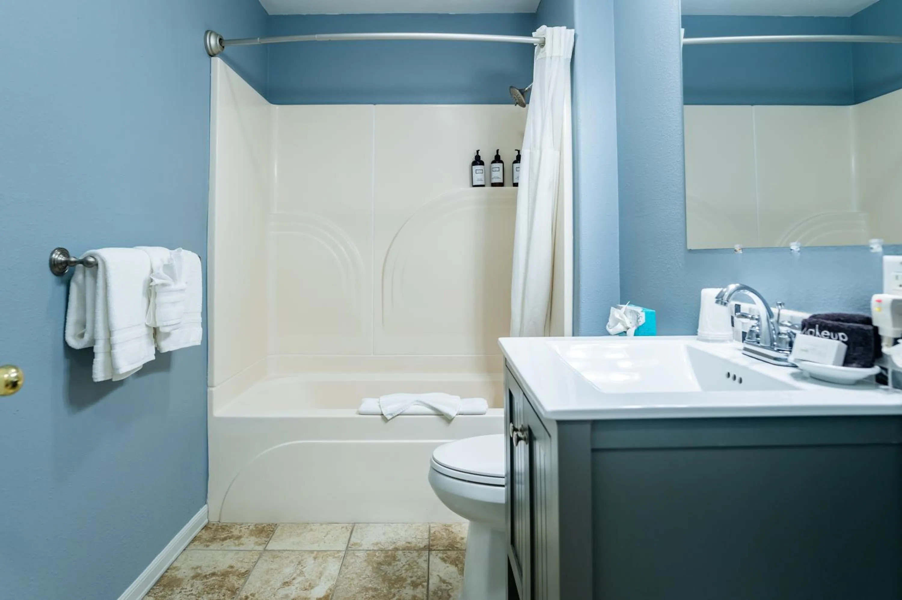 Inn at Haystack Rock