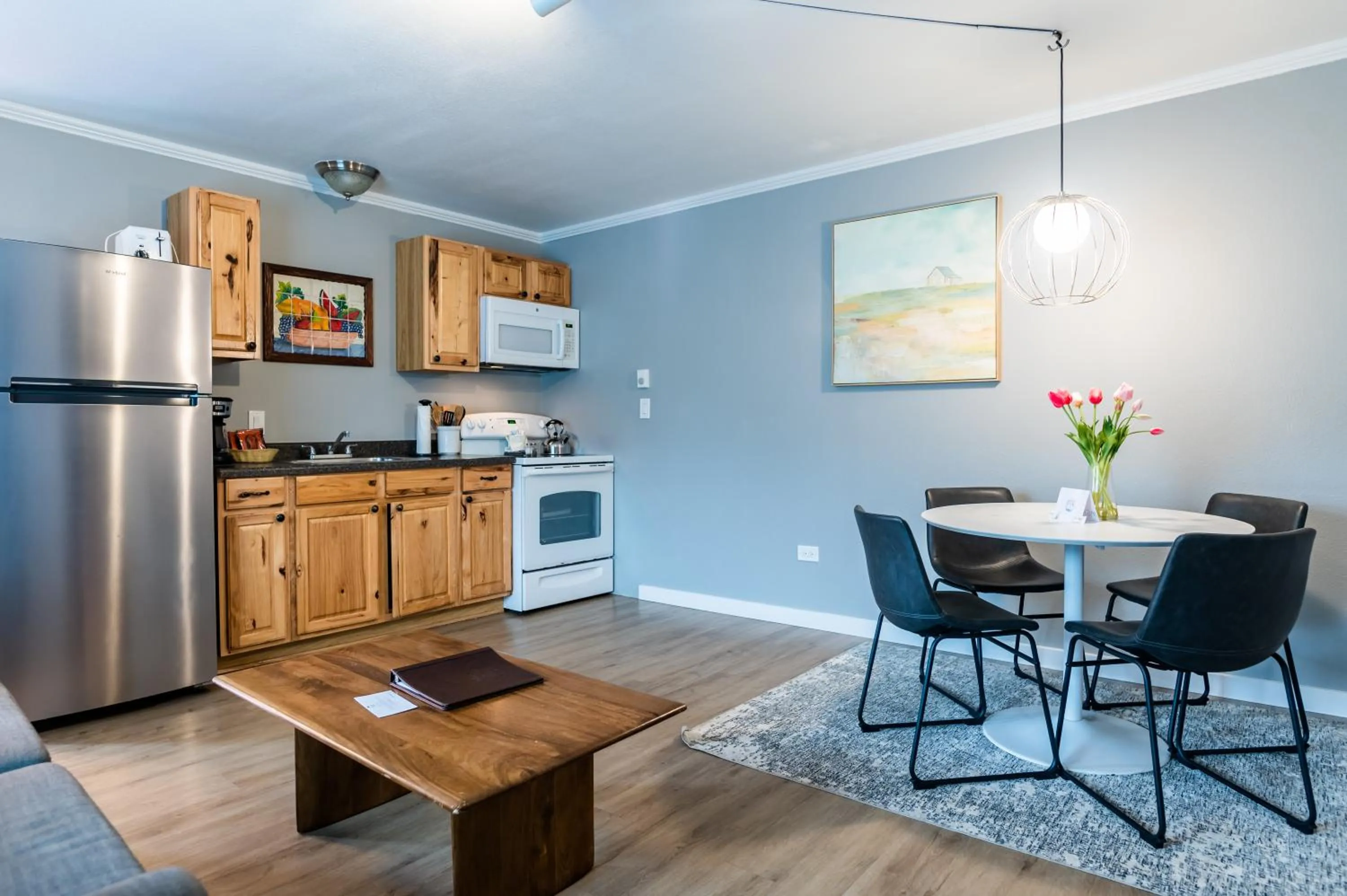 Inn at Haystack Rock