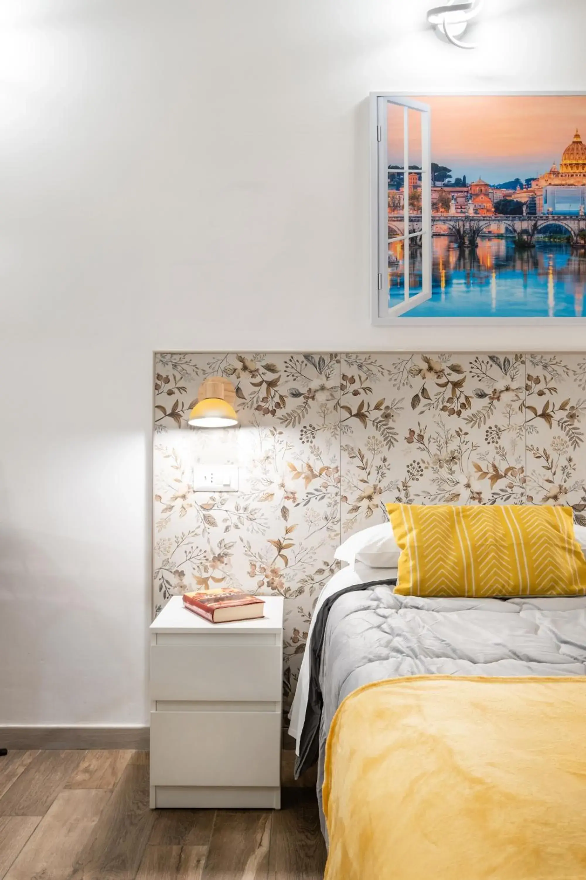 Decorative detail, Bed in Vatican36 Guest House Decorative detail, Bed in Vatican36 Guest House