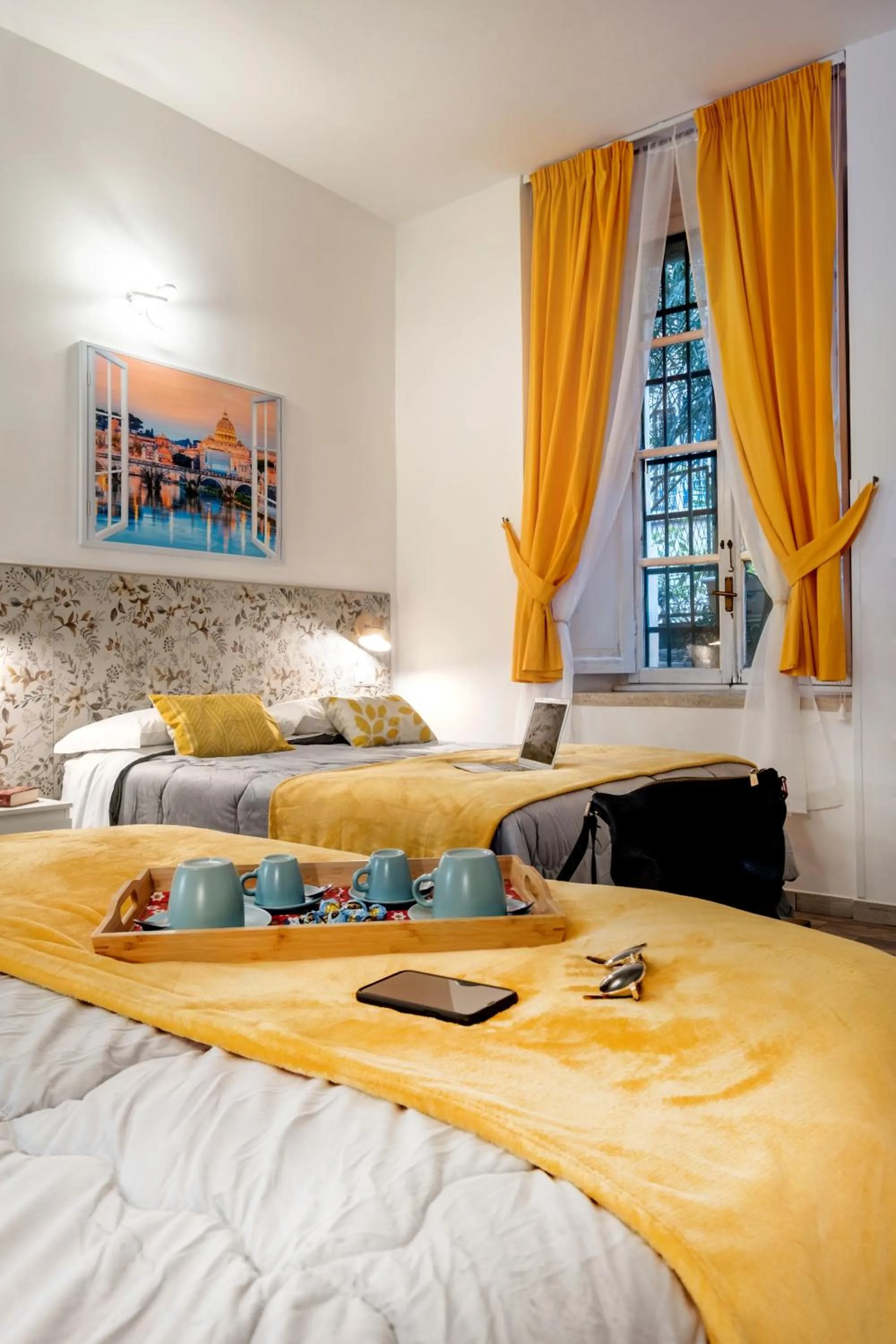 View (from property/room), Bed in Vatican36 Guest House