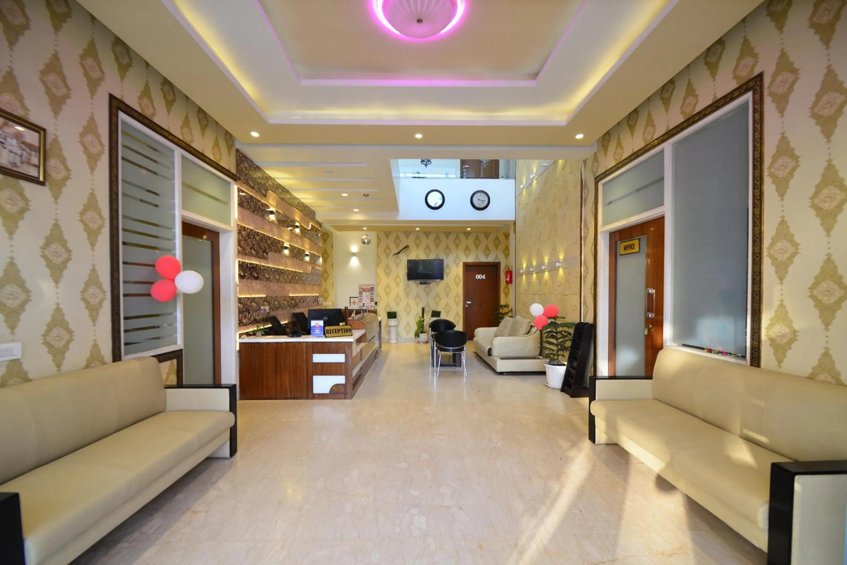 Lobby or reception in Hotel Sapphire World