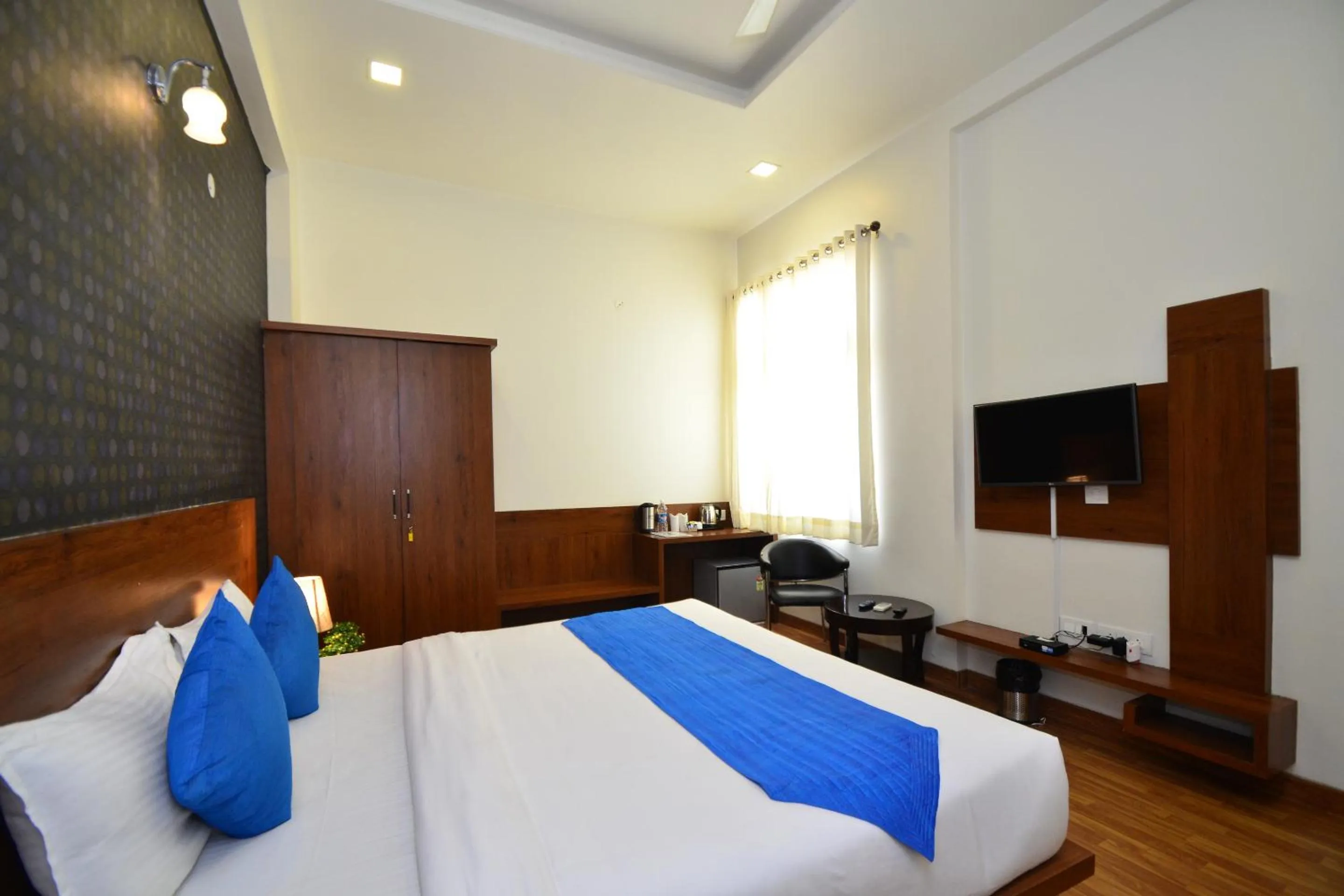 Bed in Hotel Sapphire World