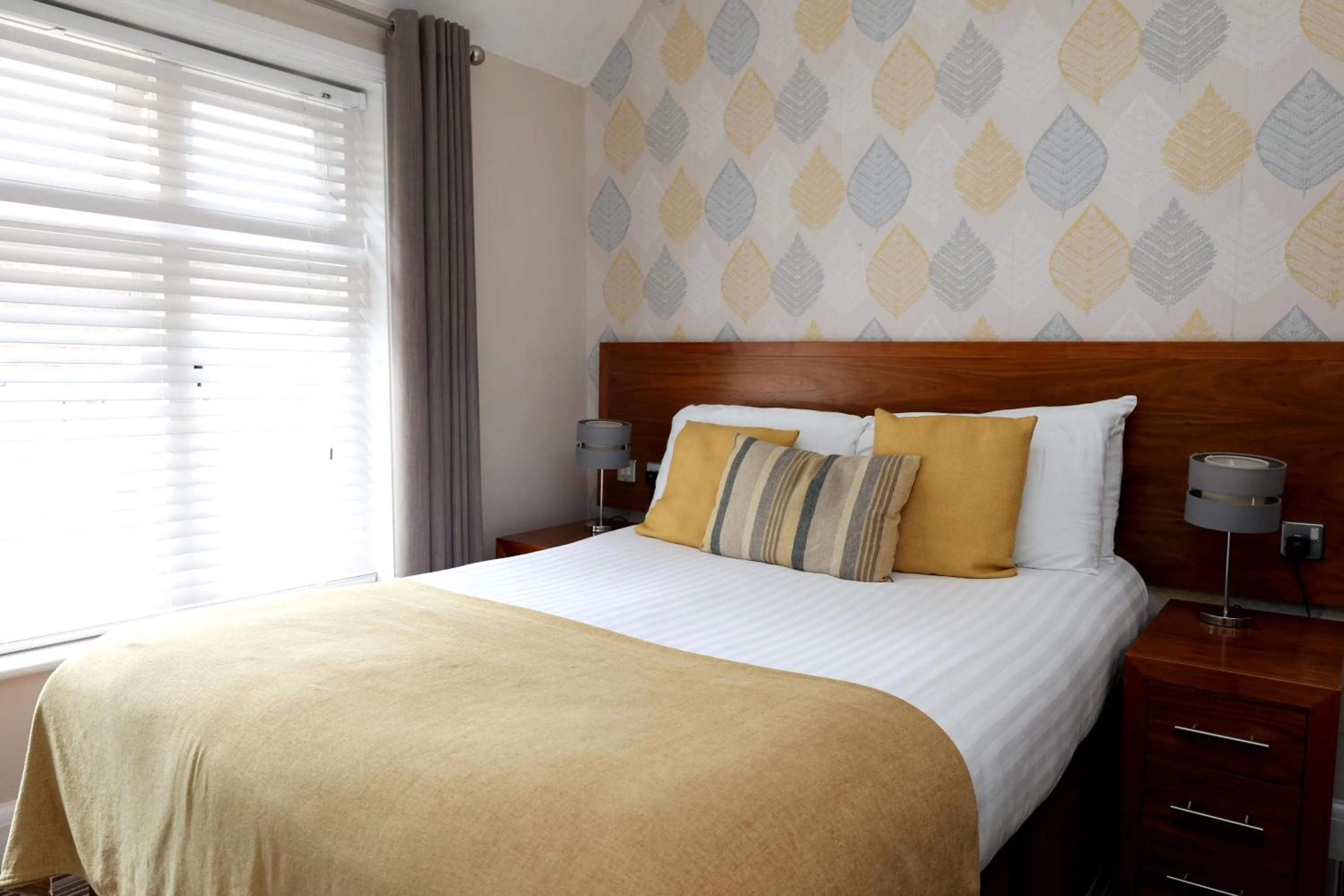 Bed in The Olde Kings Arms