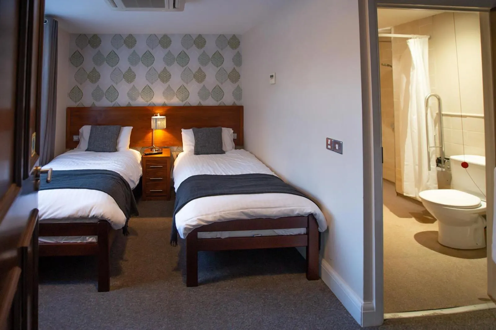 Bed in The Olde Kings Arms