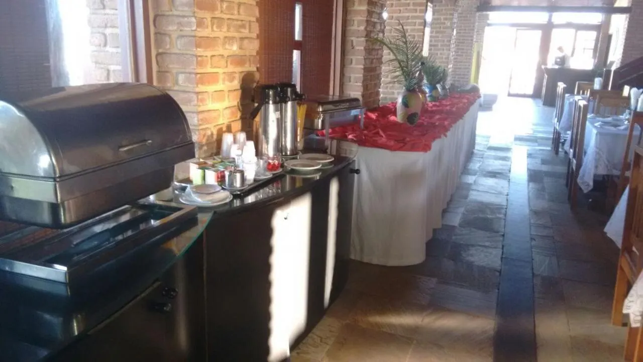 Restaurant/places to eat in Sueds Cabralia