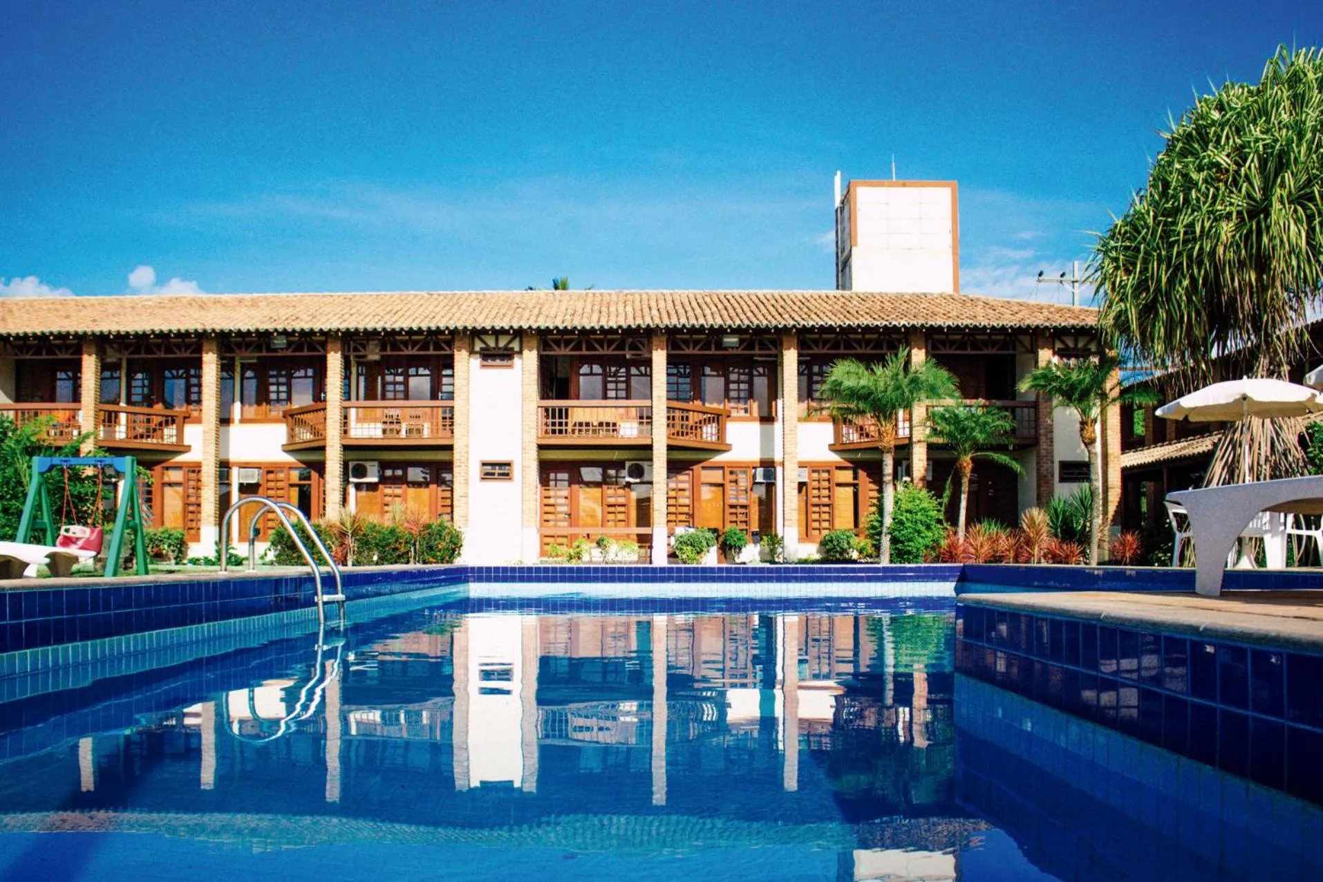 Swimming pool in Sueds Cabralia