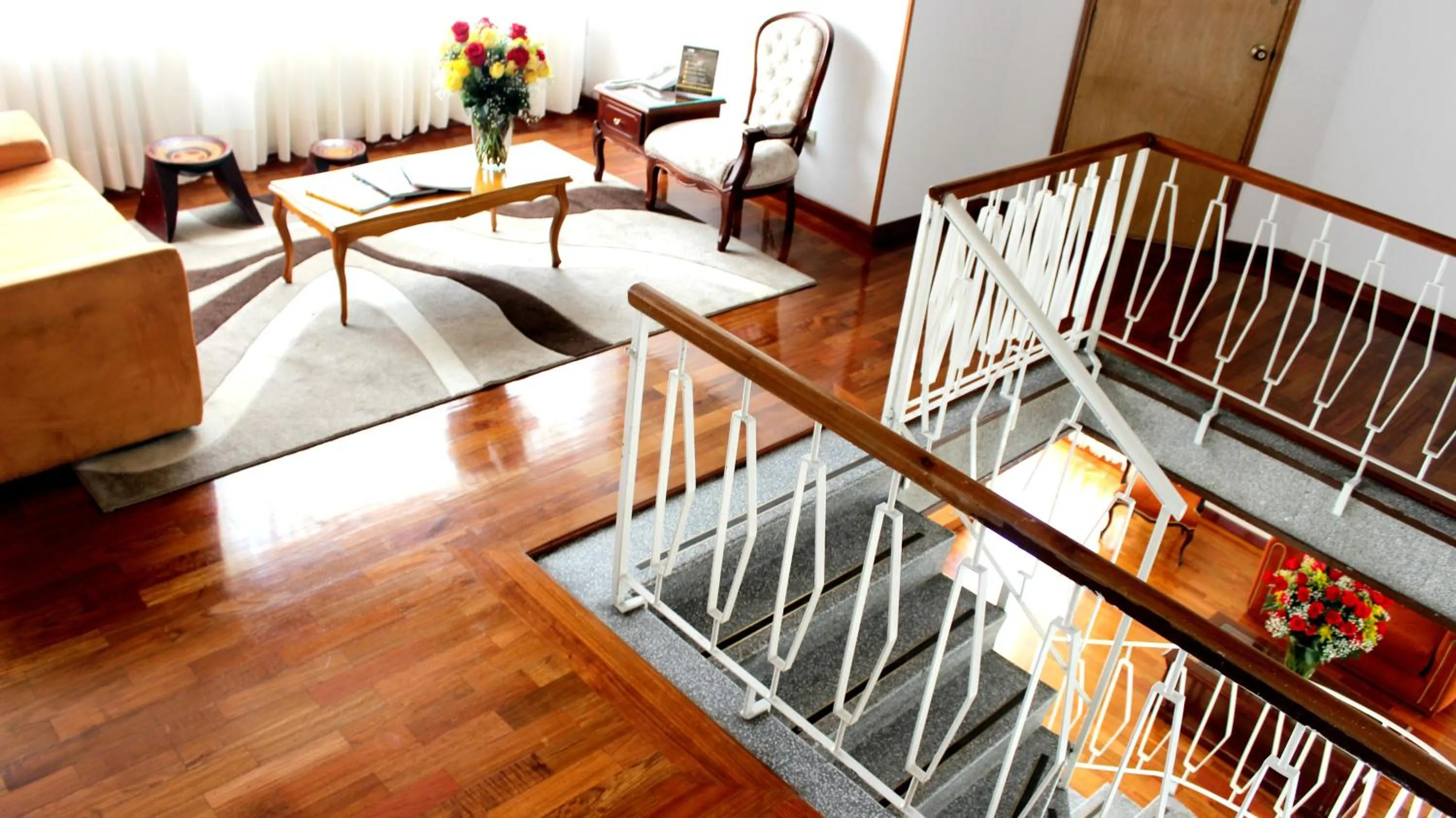 Hotel Casa Lozano - Embajada Americana