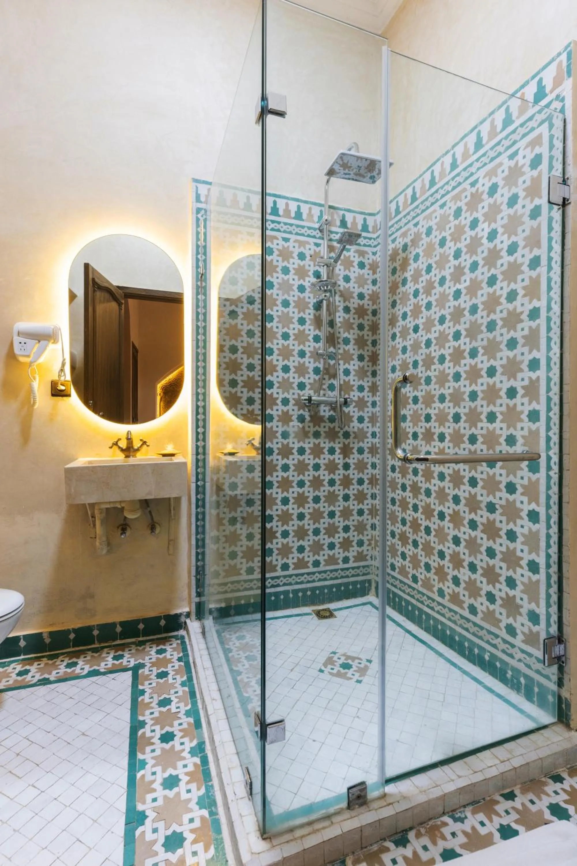 Shower in Albakech Boutique Hôtel & Spa