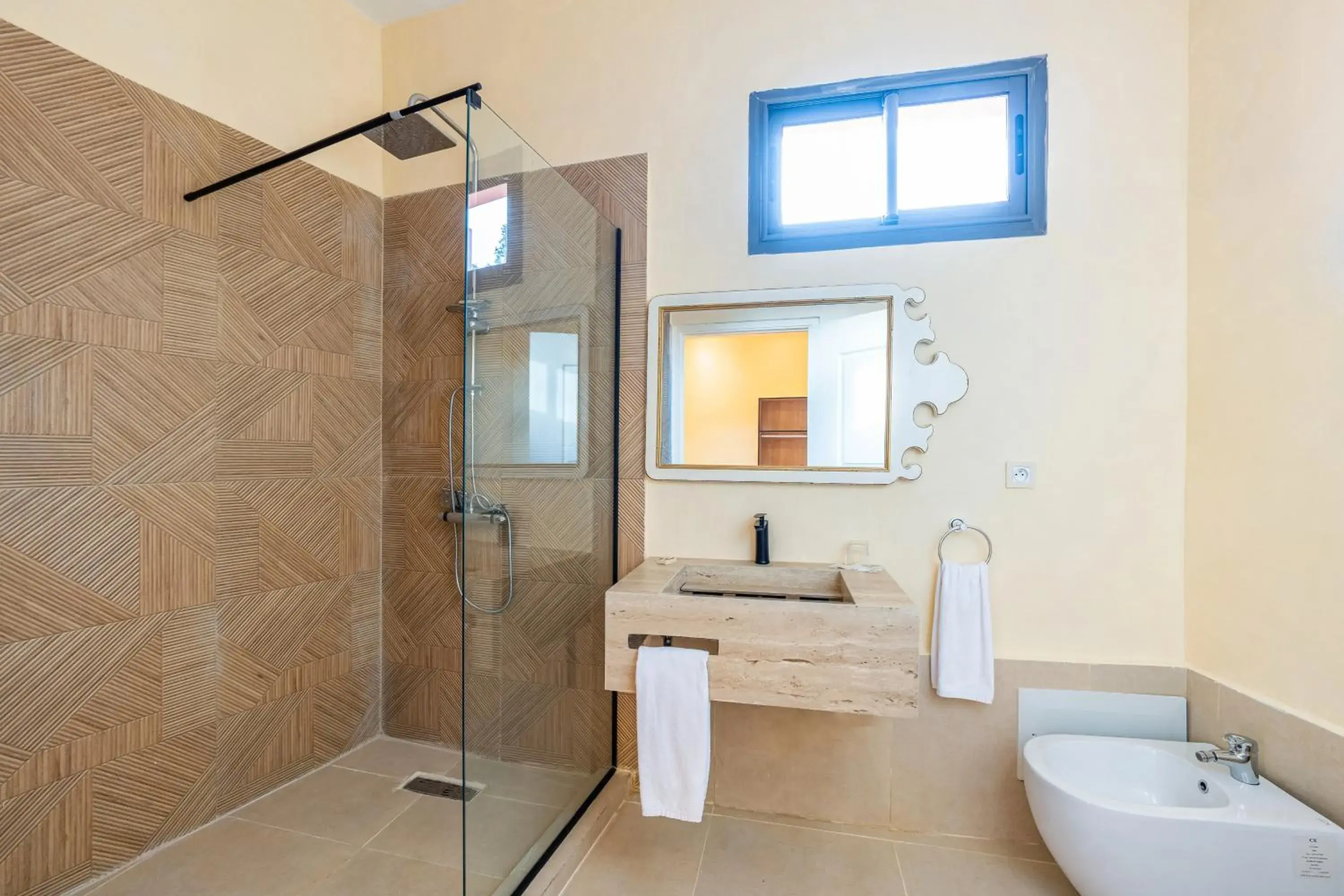 Shower, Bathroom in Albakech Boutique Hôtel & Spa