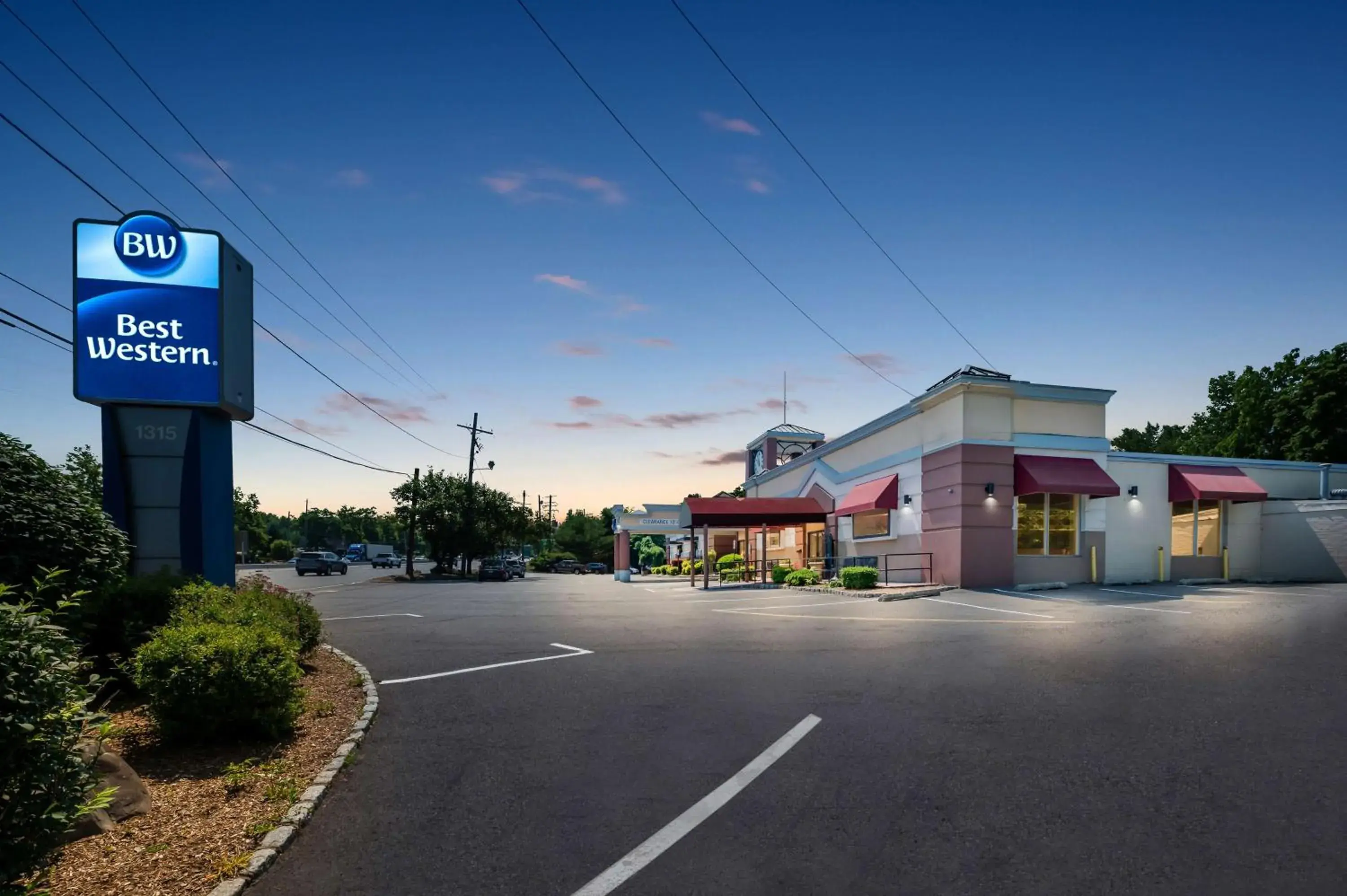 Property building in Best Western Inn at Ramsey Property building in Best Western Inn at Ramsey