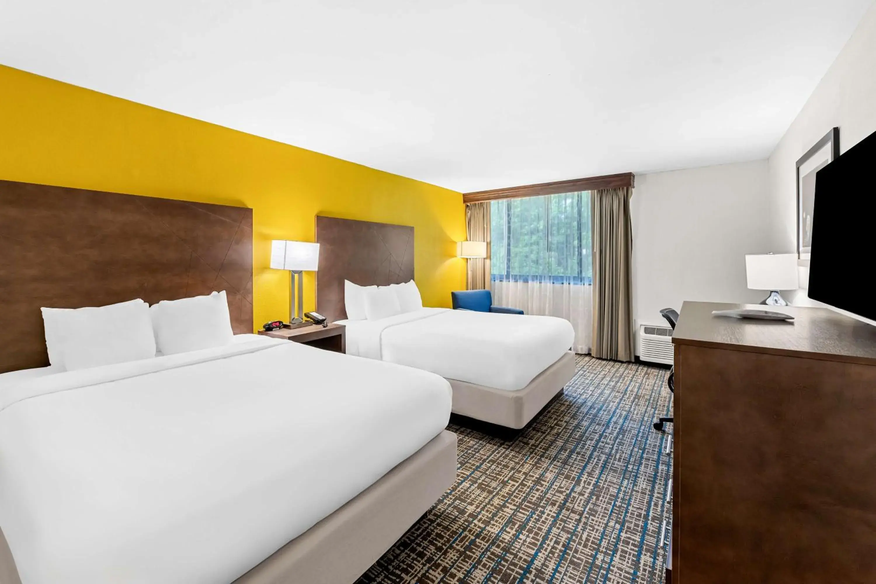 Bedroom, Bed in Best Western Inn at Ramsey Bedroom, Bed in Best Western Inn at Ramsey