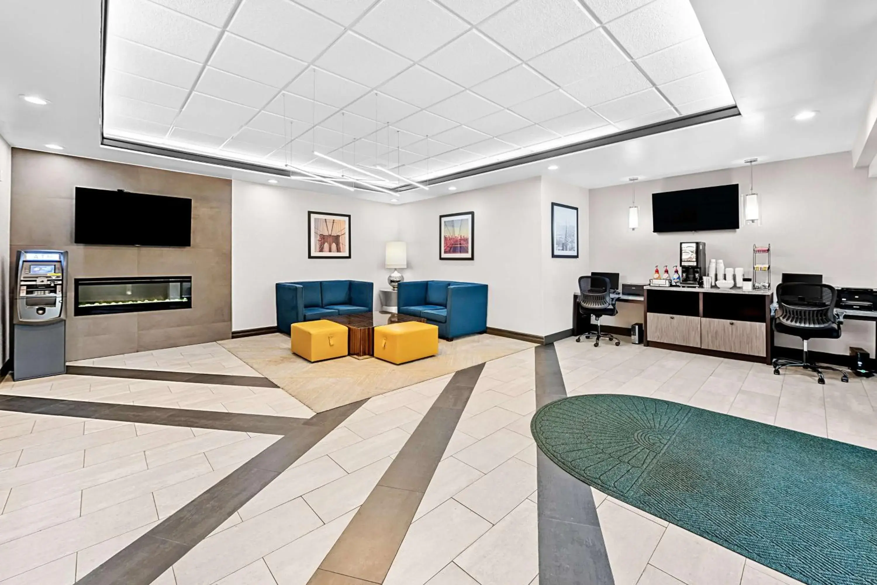 Lobby or reception in Best Western Inn at Ramsey Lobby or reception in Best Western Inn at Ramsey