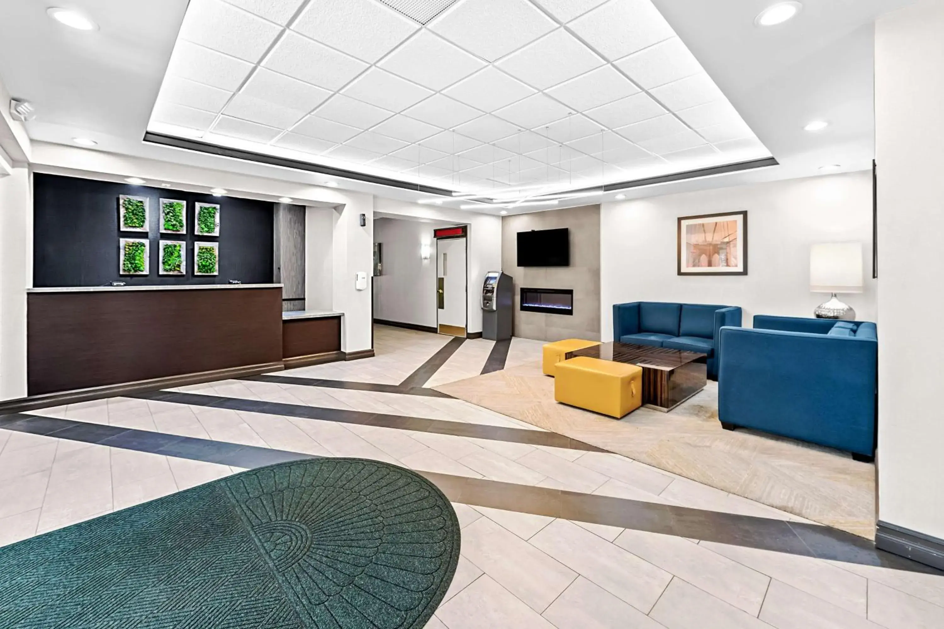Lobby or reception in Best Western Inn at Ramsey Lobby or reception in Best Western Inn at Ramsey