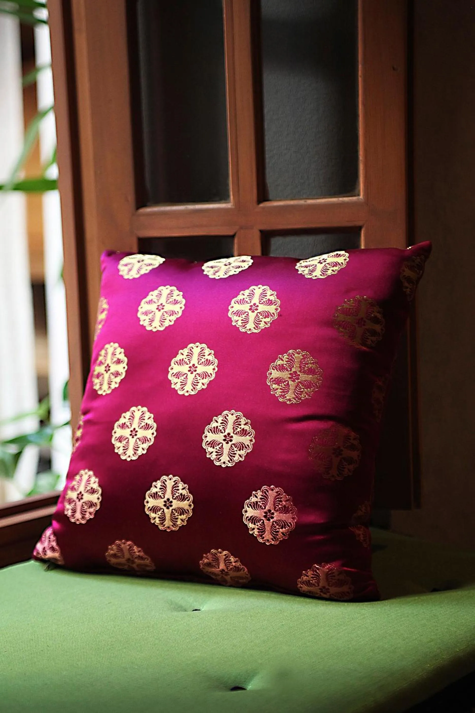 Decorative detail, Bed in L'Alcazar