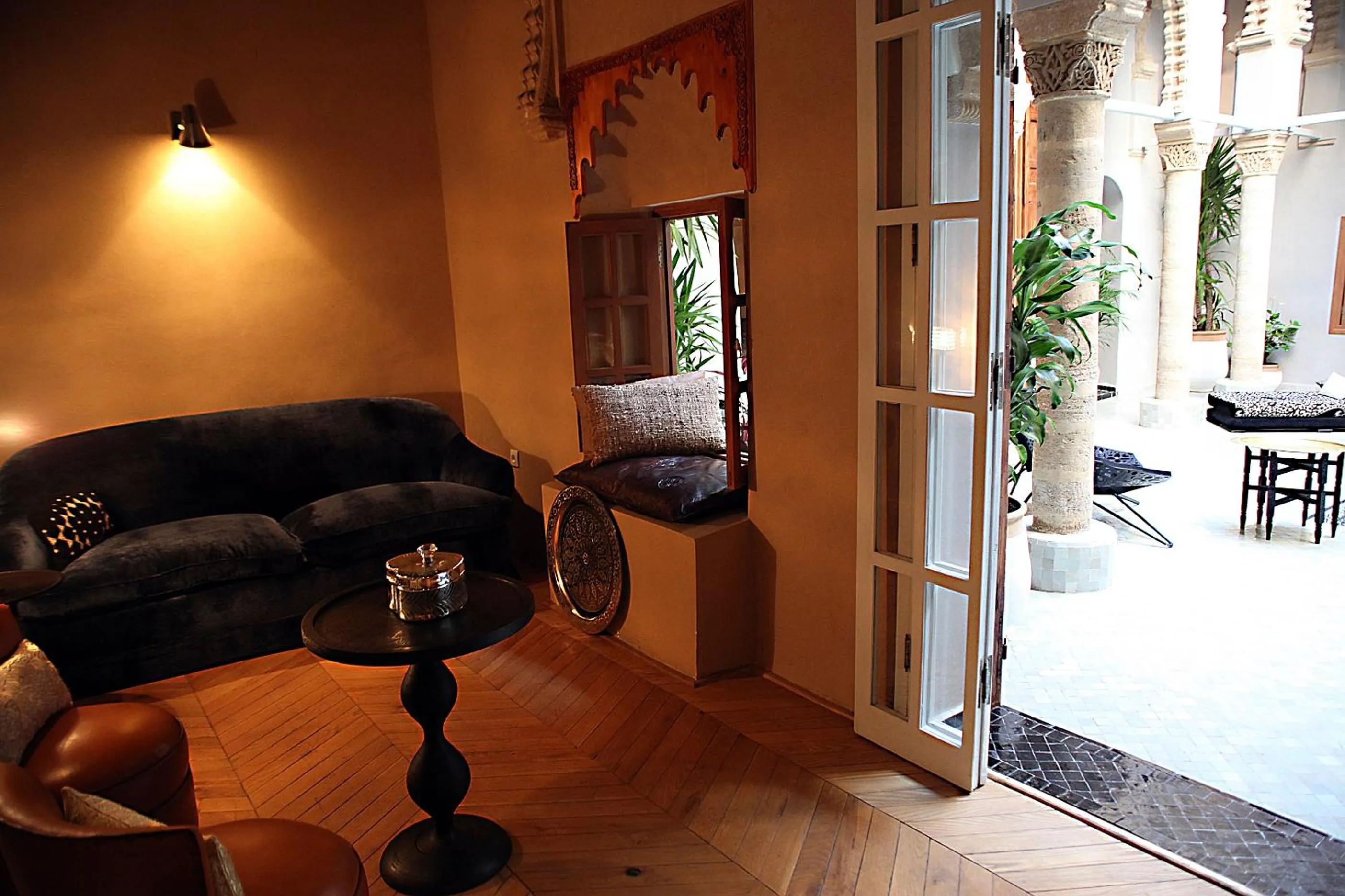 Decorative detail in L'Alcazar