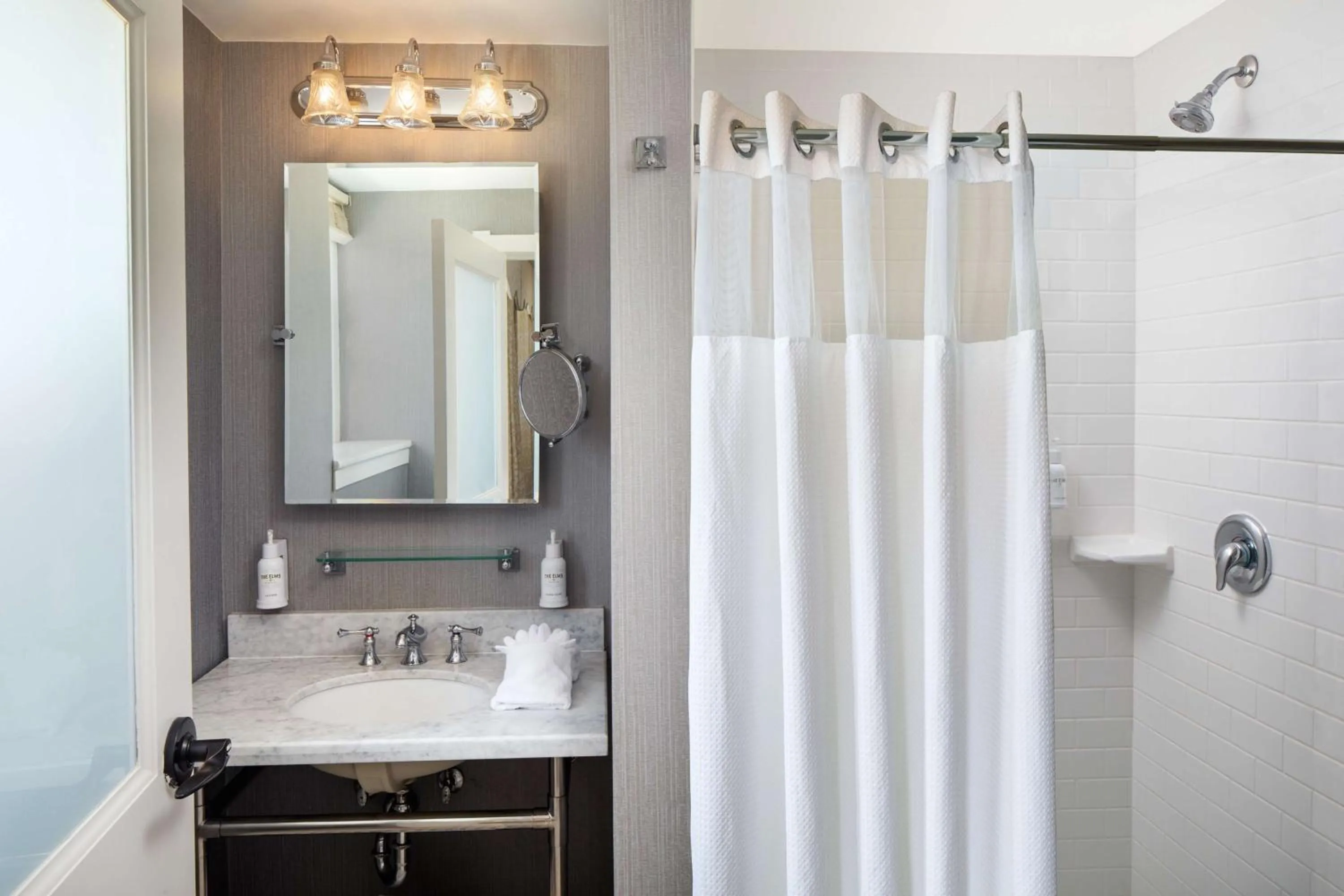 Bathroom in The Elms Hotel & Spa, a Destination by Hyatt Hotel