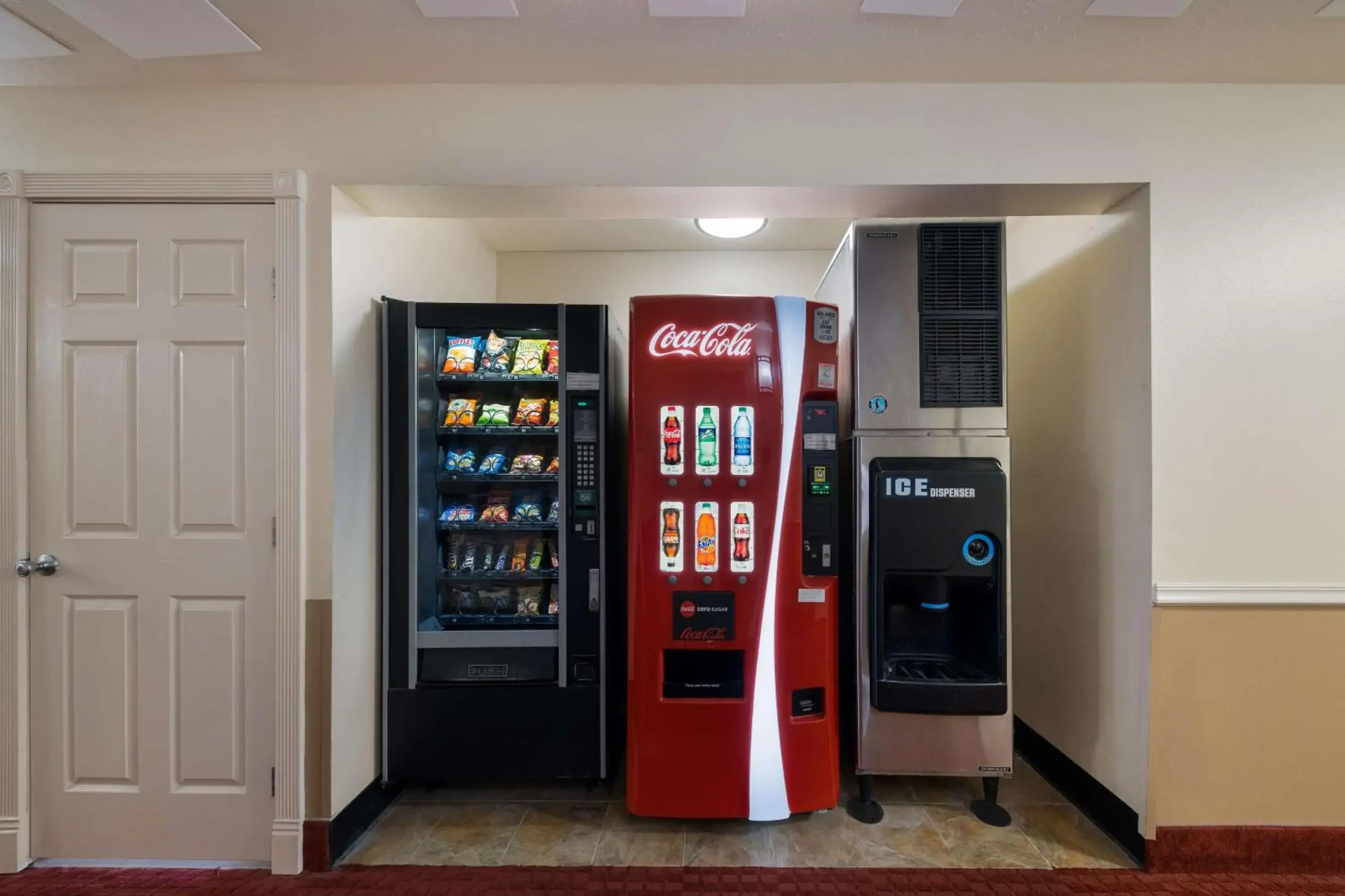 Property building in Best Western Salinas Valley Inn & Suites Property building in Best Western Salinas Valley Inn & Suites