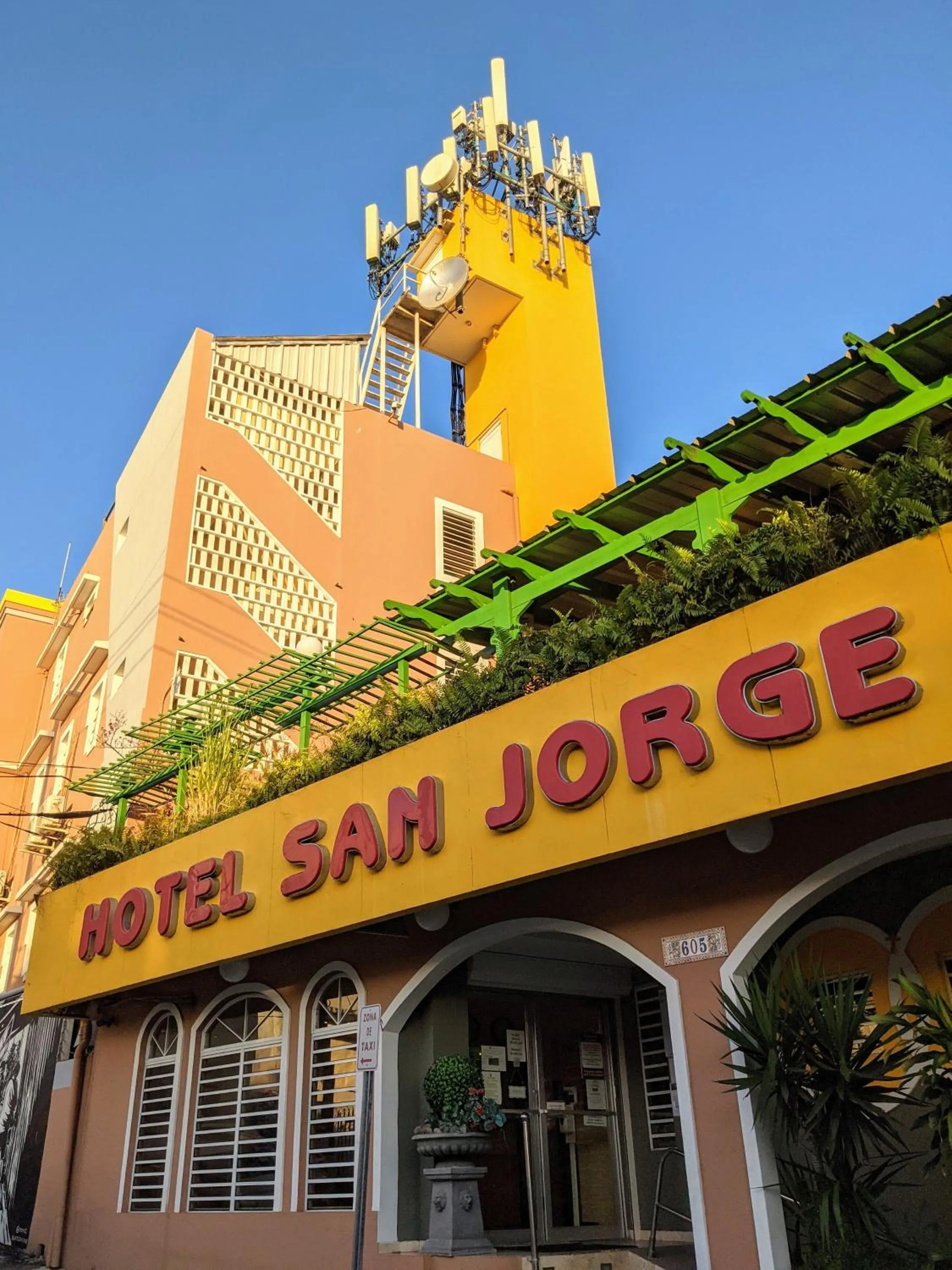 Facade/entrance in Hotel San Jorge