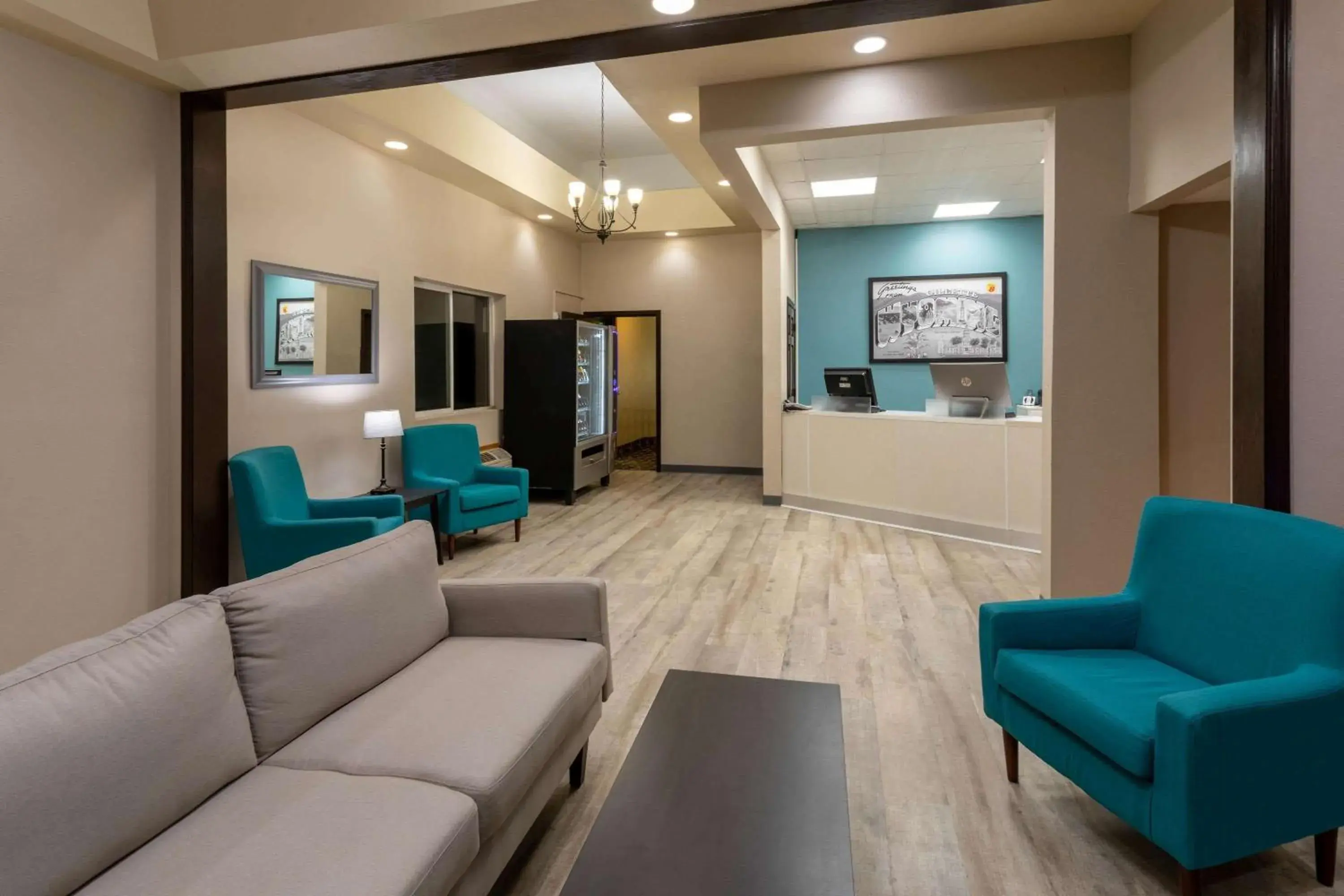 Lobby or reception in Super 8 by Wyndham Gillette Lobby or reception in Super 8 by Wyndham Gillette