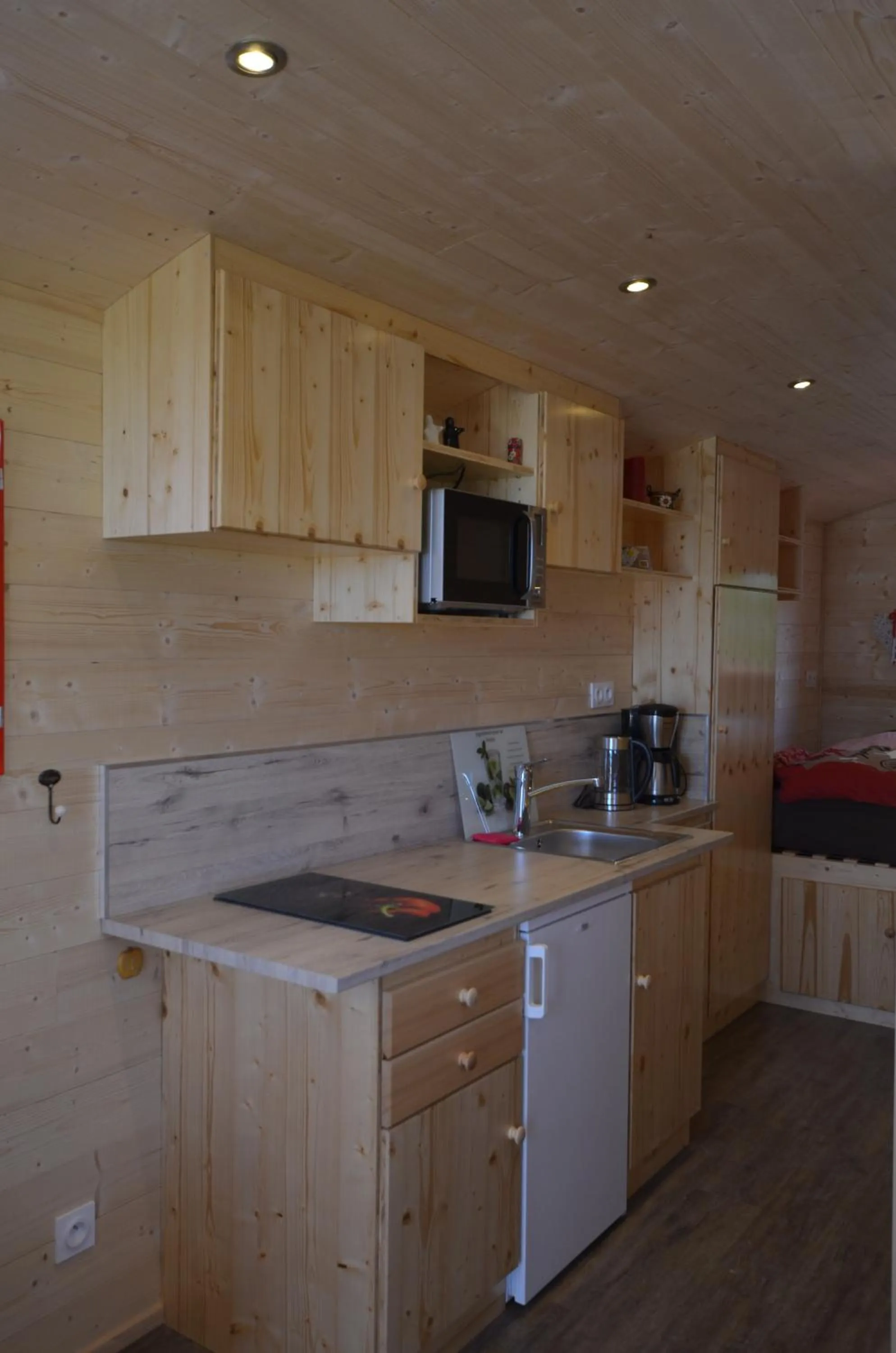 stove in Les chambres de Marie'O