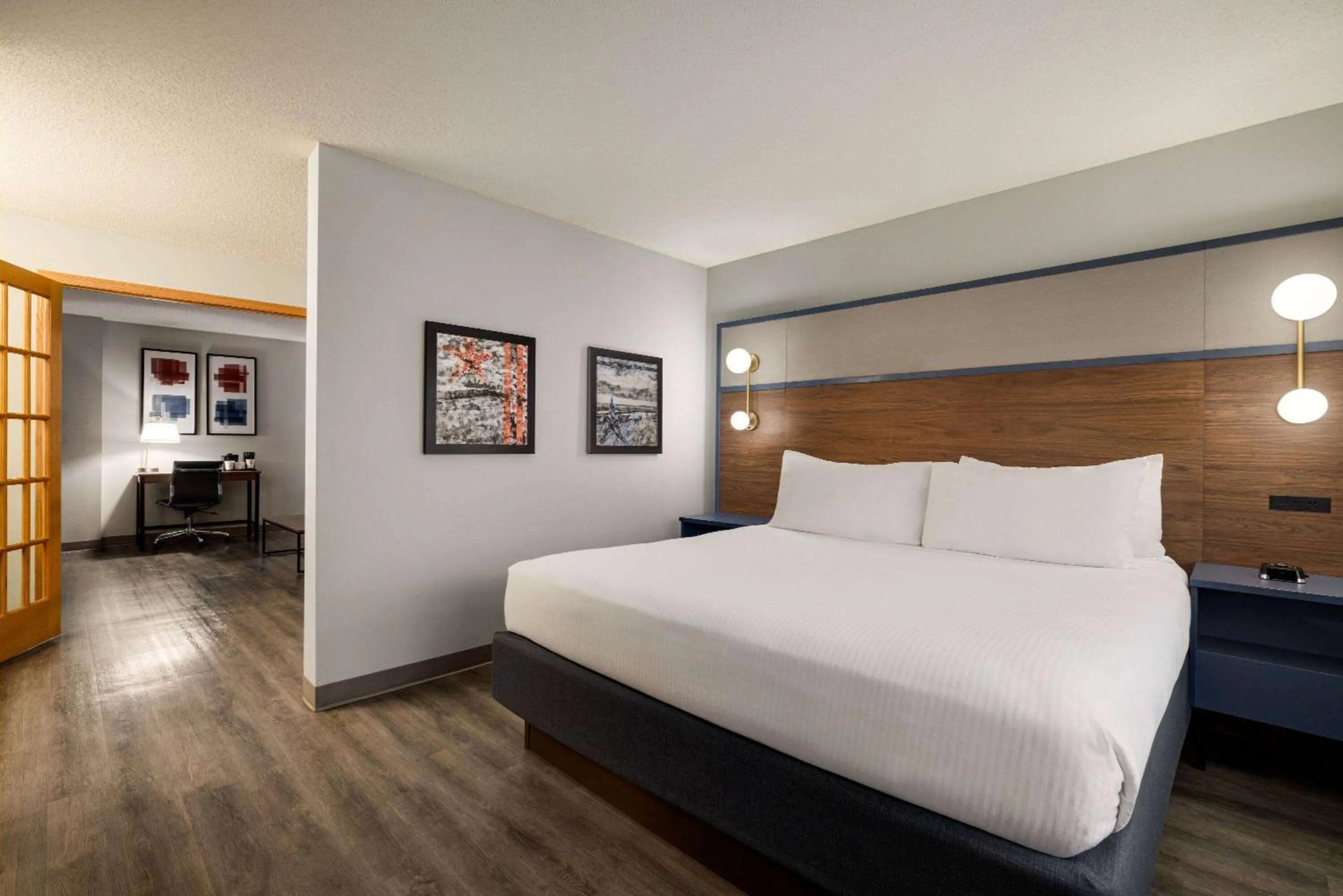 Photo of the whole room, Bed in AmericInn by Wyndham Lincoln South