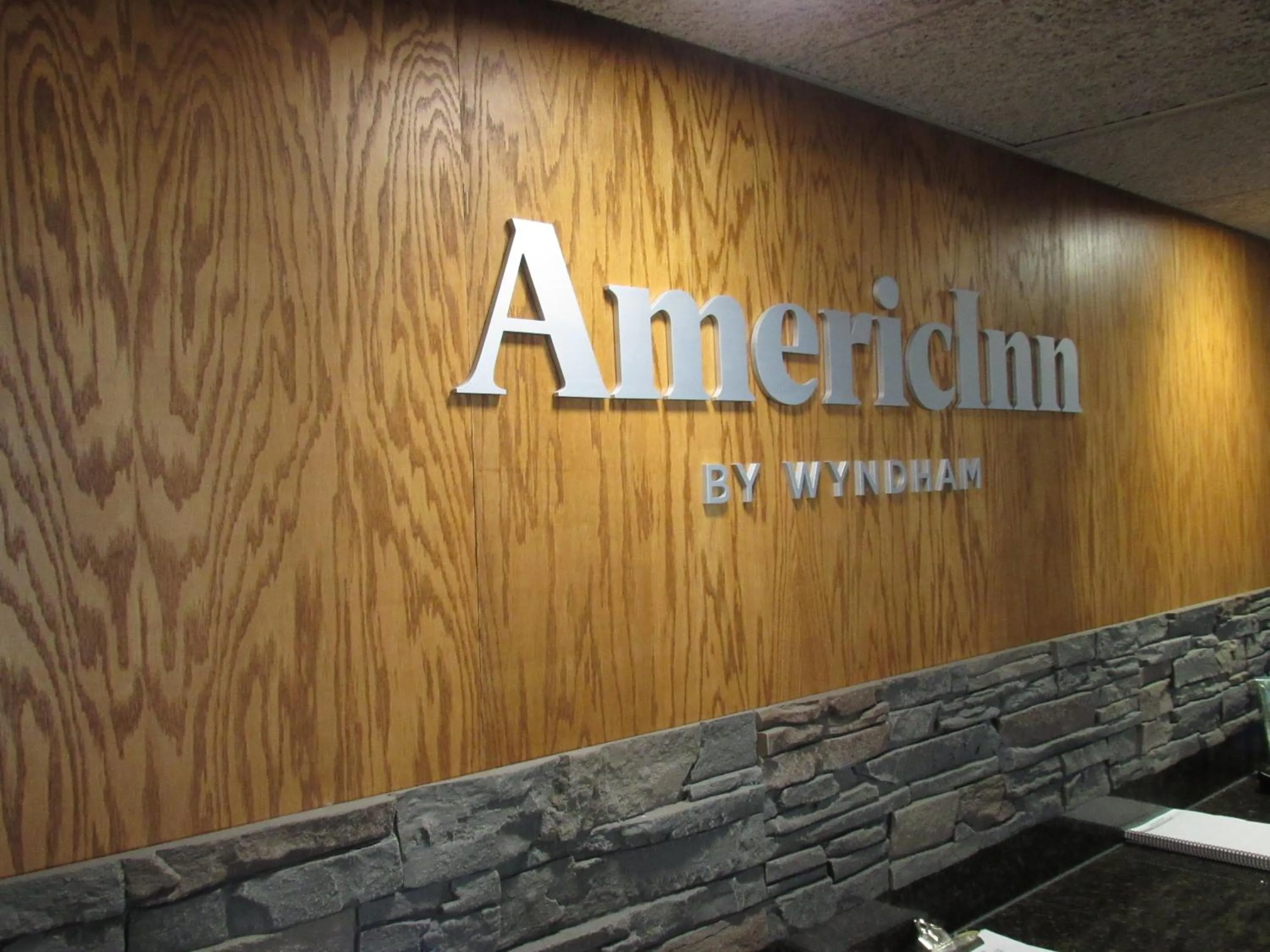 Lobby or reception in AmericInn by Wyndham Lincoln South