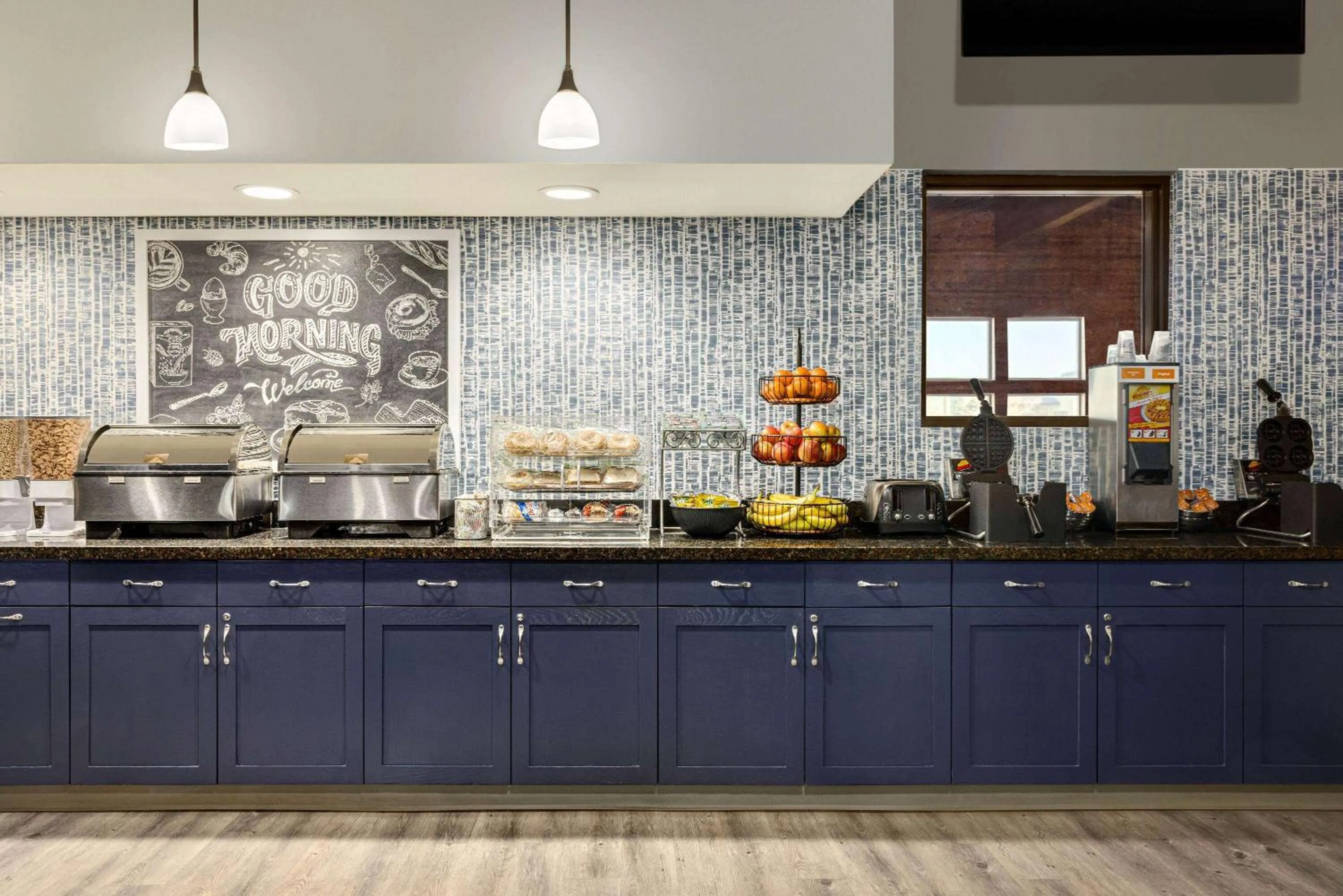 Breakfast in AmericInn by Wyndham Lincoln South