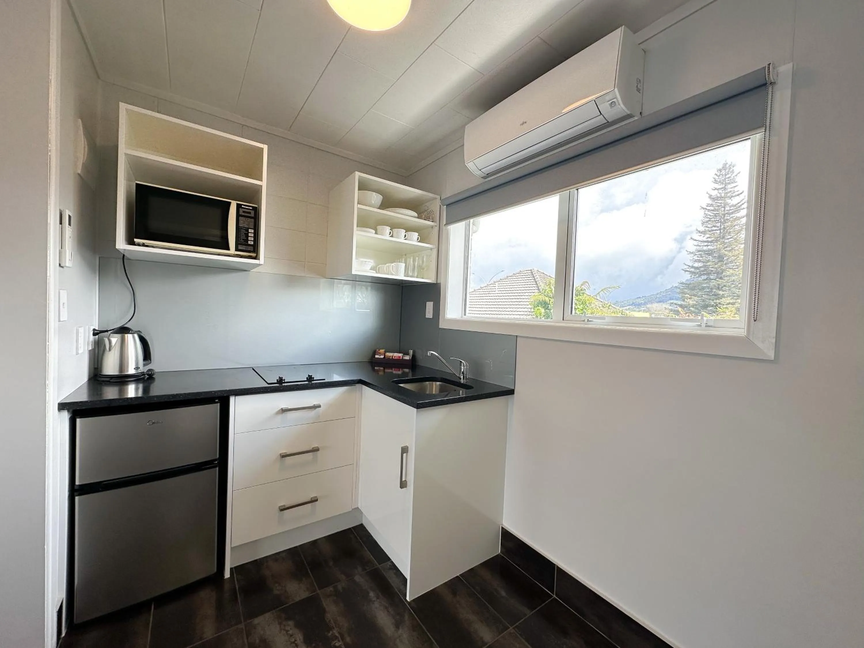 Kitchen or kitchenette in ASURE Cleveland Rotorua