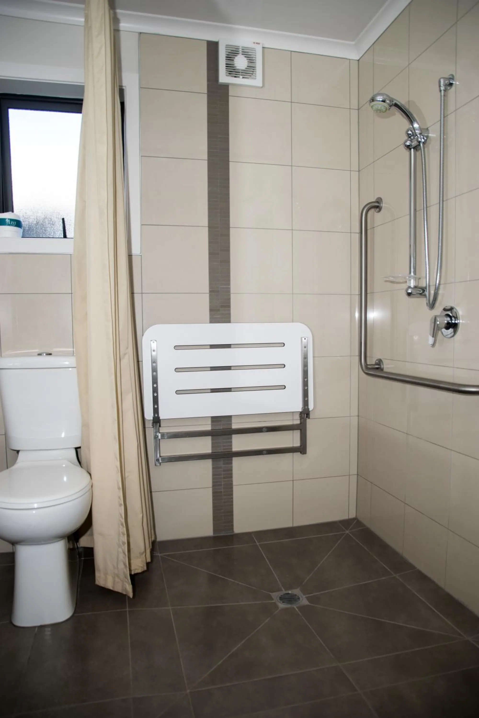 Shower in Arena Court Motel