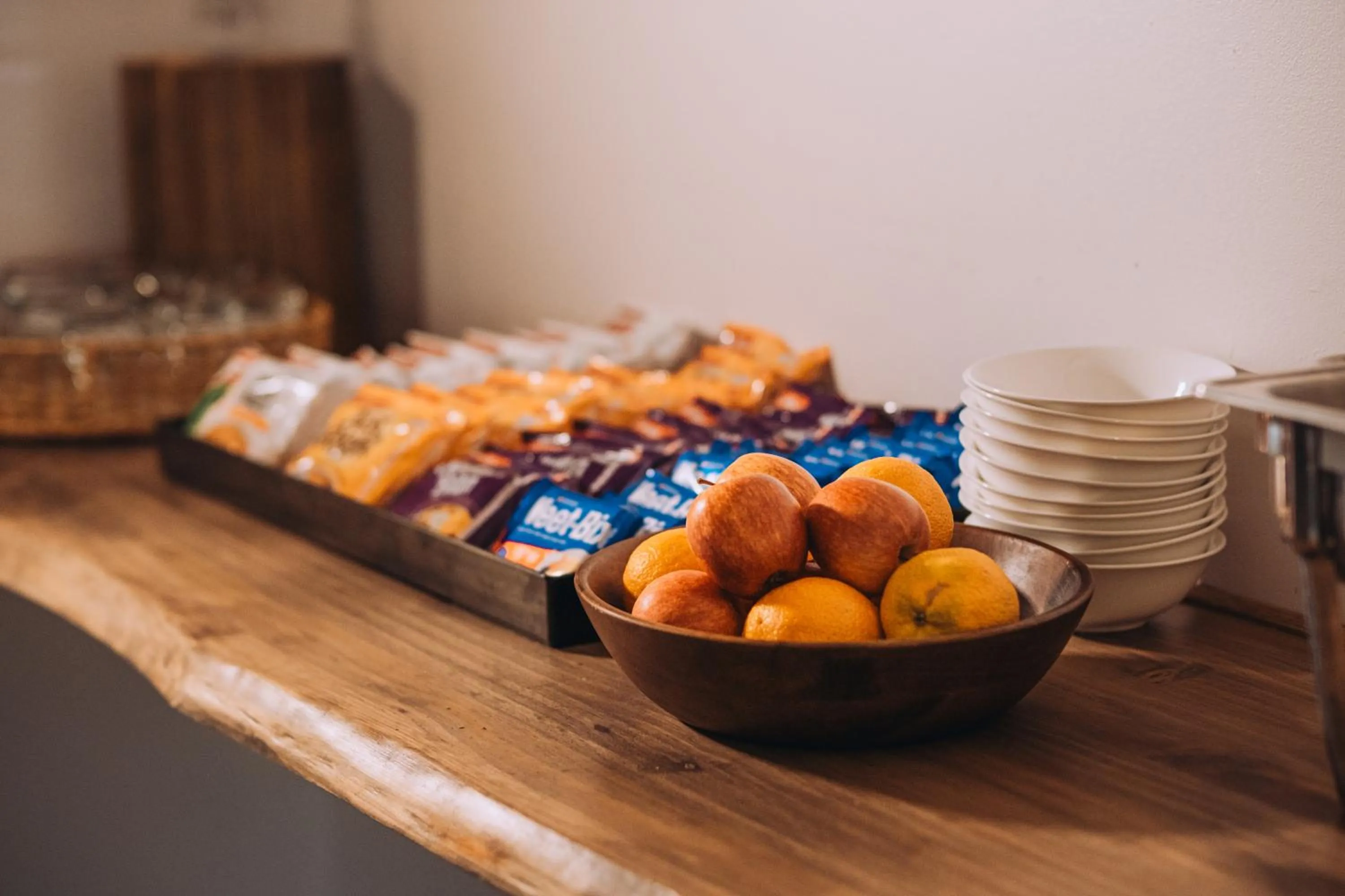 Breakfast in Best Western Chaffey Motor Inn