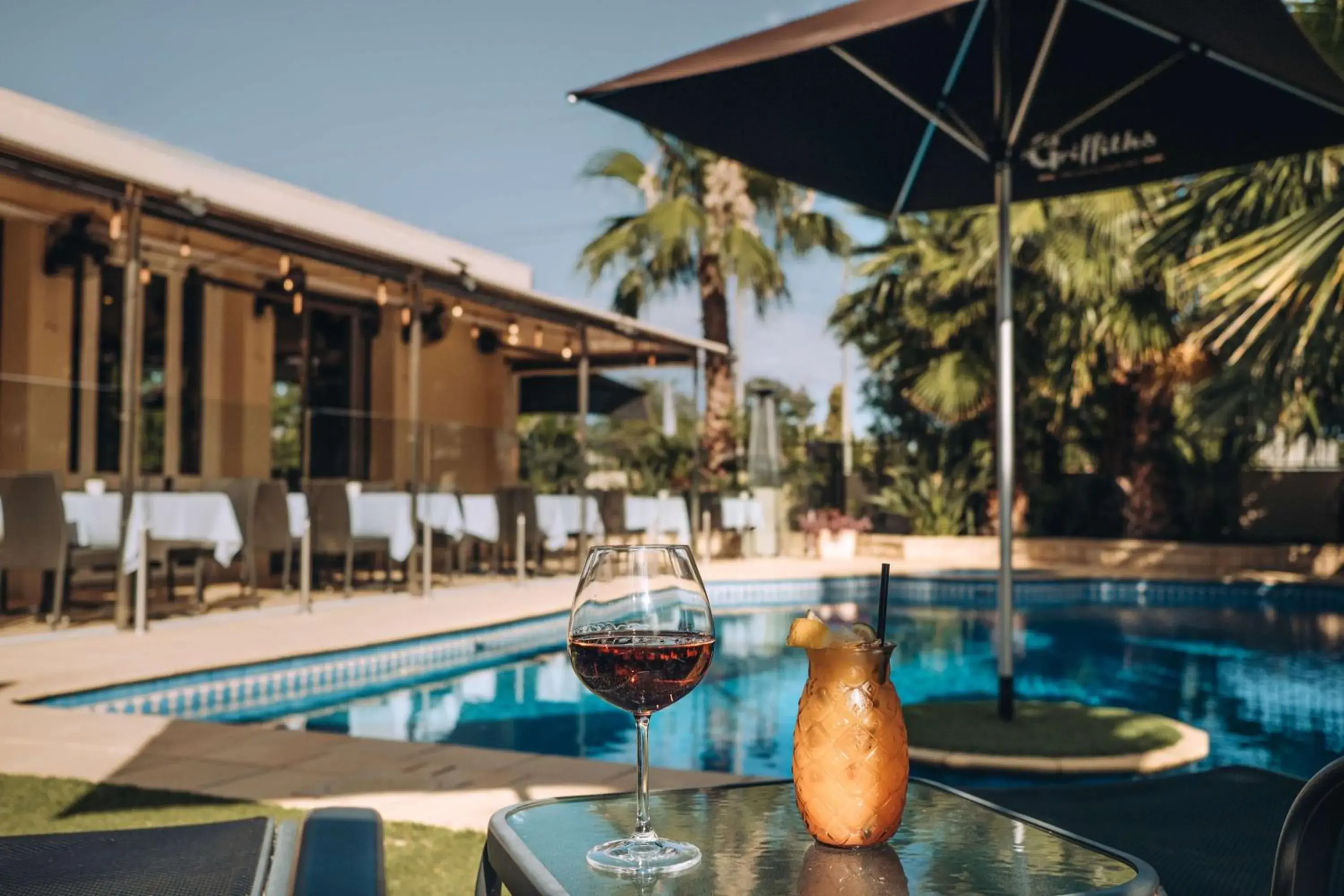 Pool view in Best Western Chaffey Motor Inn Pool view in Best Western Chaffey Motor Inn