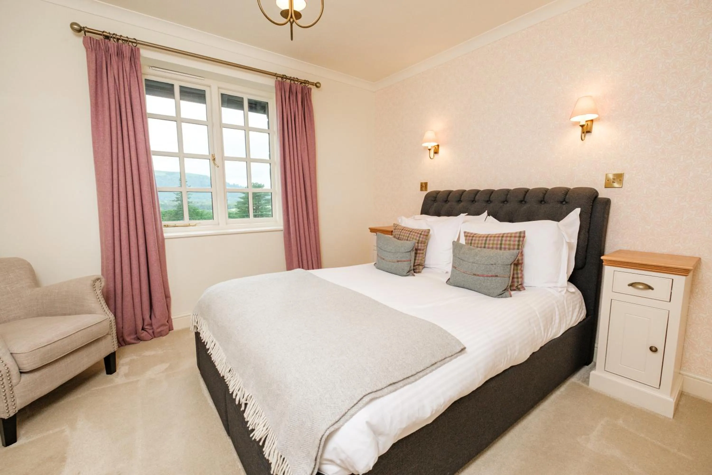 Bed in Ravenstone Manor