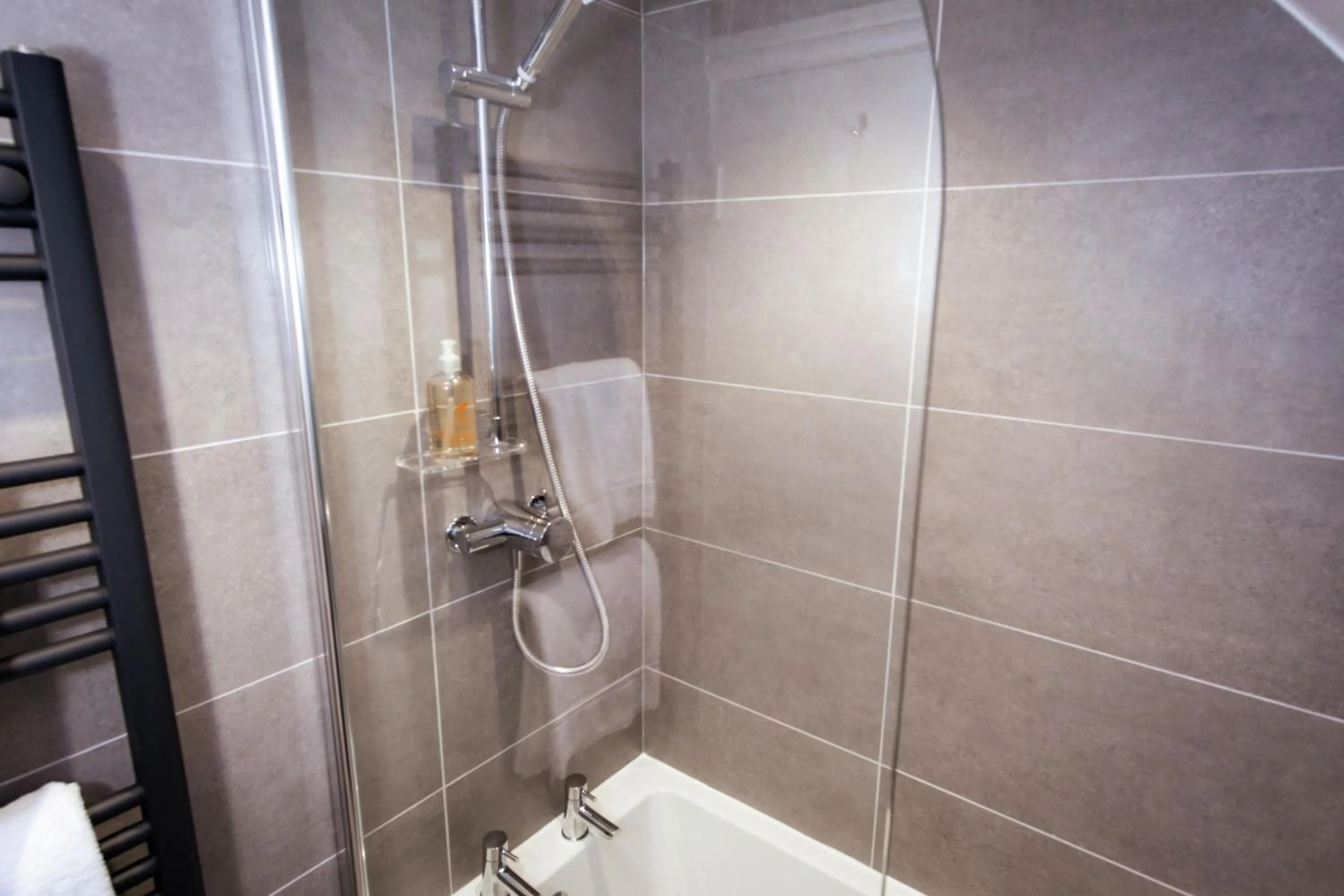 Shower in Ravenstone Manor