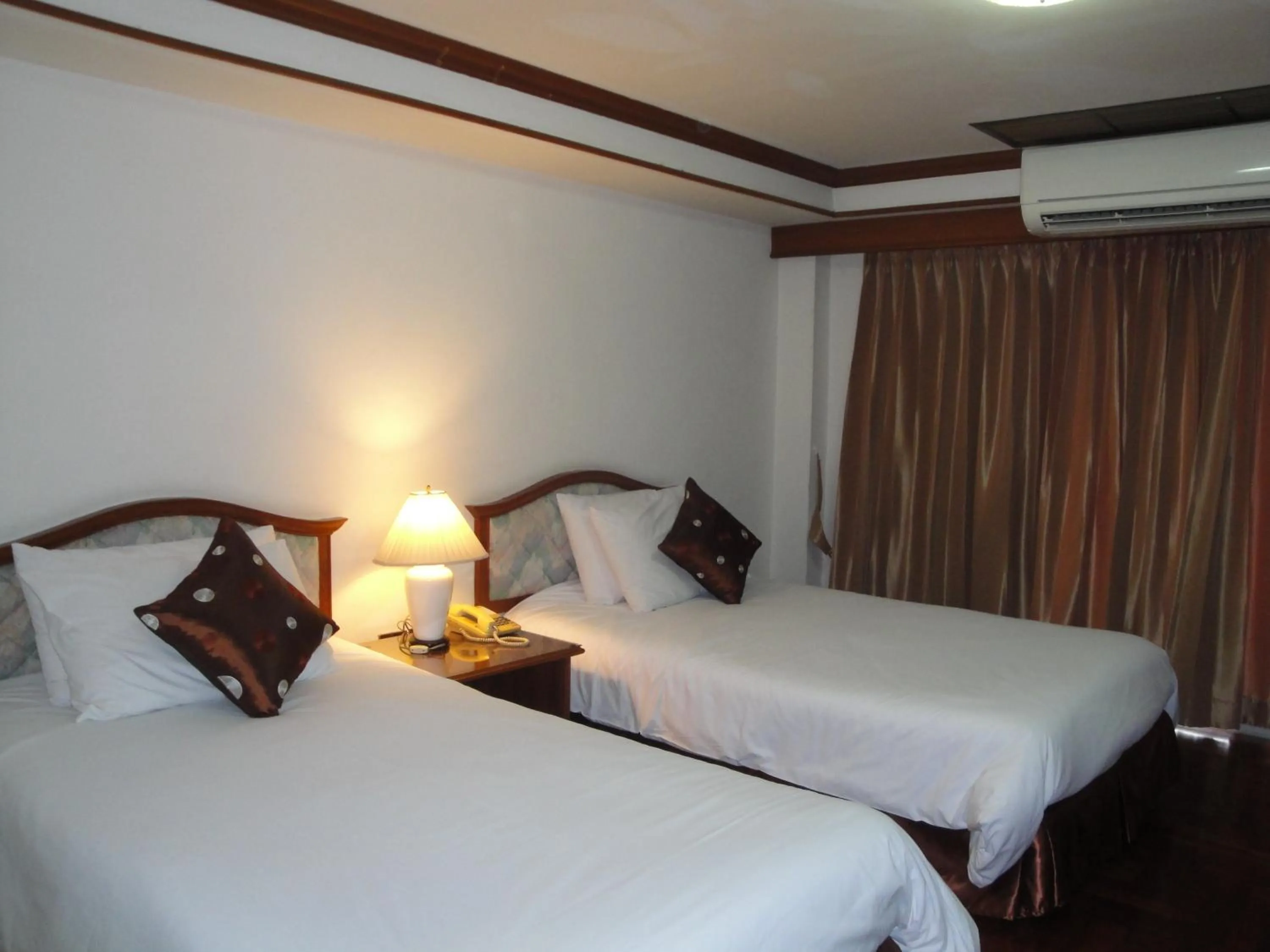 Bed in Interchange Tower Serviced Apartment - SHA Extra Plus