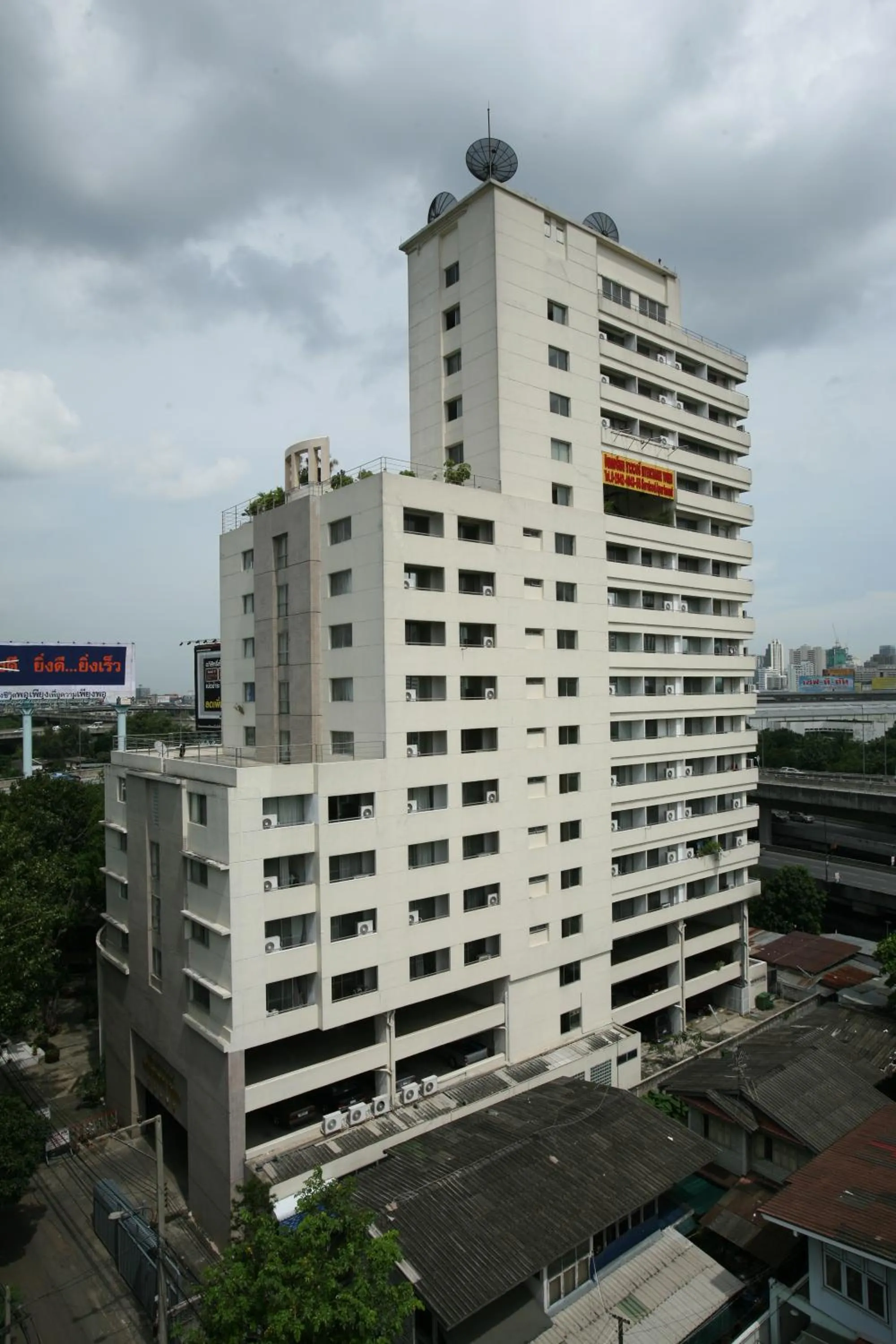 Facade/entrance in Interchange Tower Serviced Apartment - SHA Extra Plus