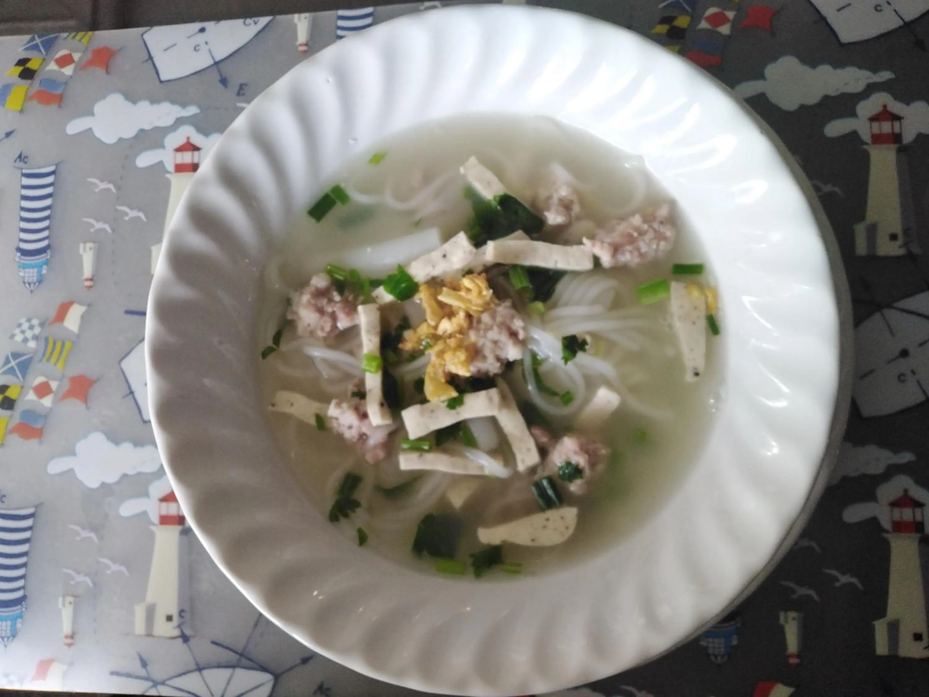 Restaurant/places to eat in Interchange Tower Serviced Apartment - SHA Extra Plus